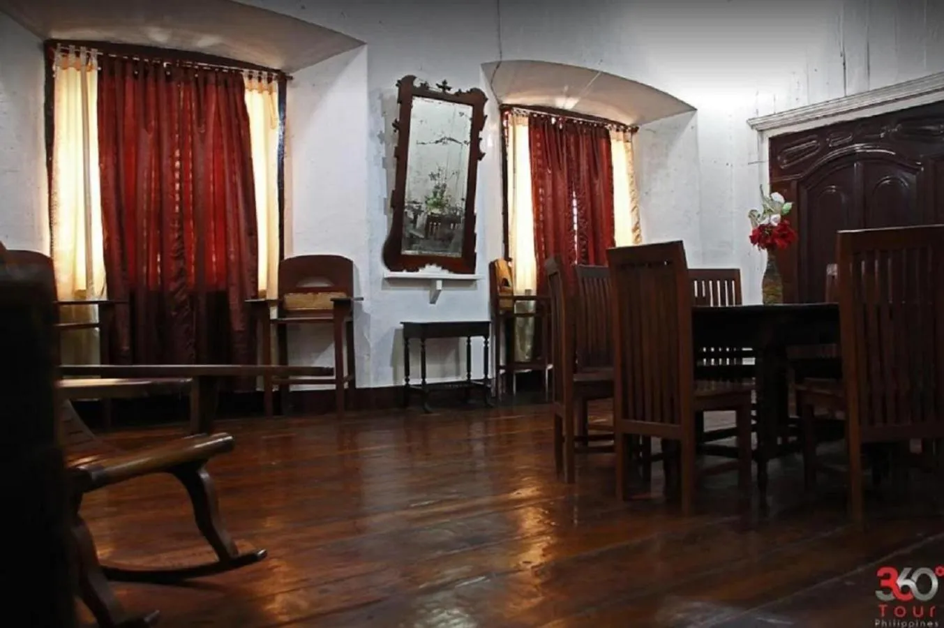 Living room in Escolta's Homey Lodge