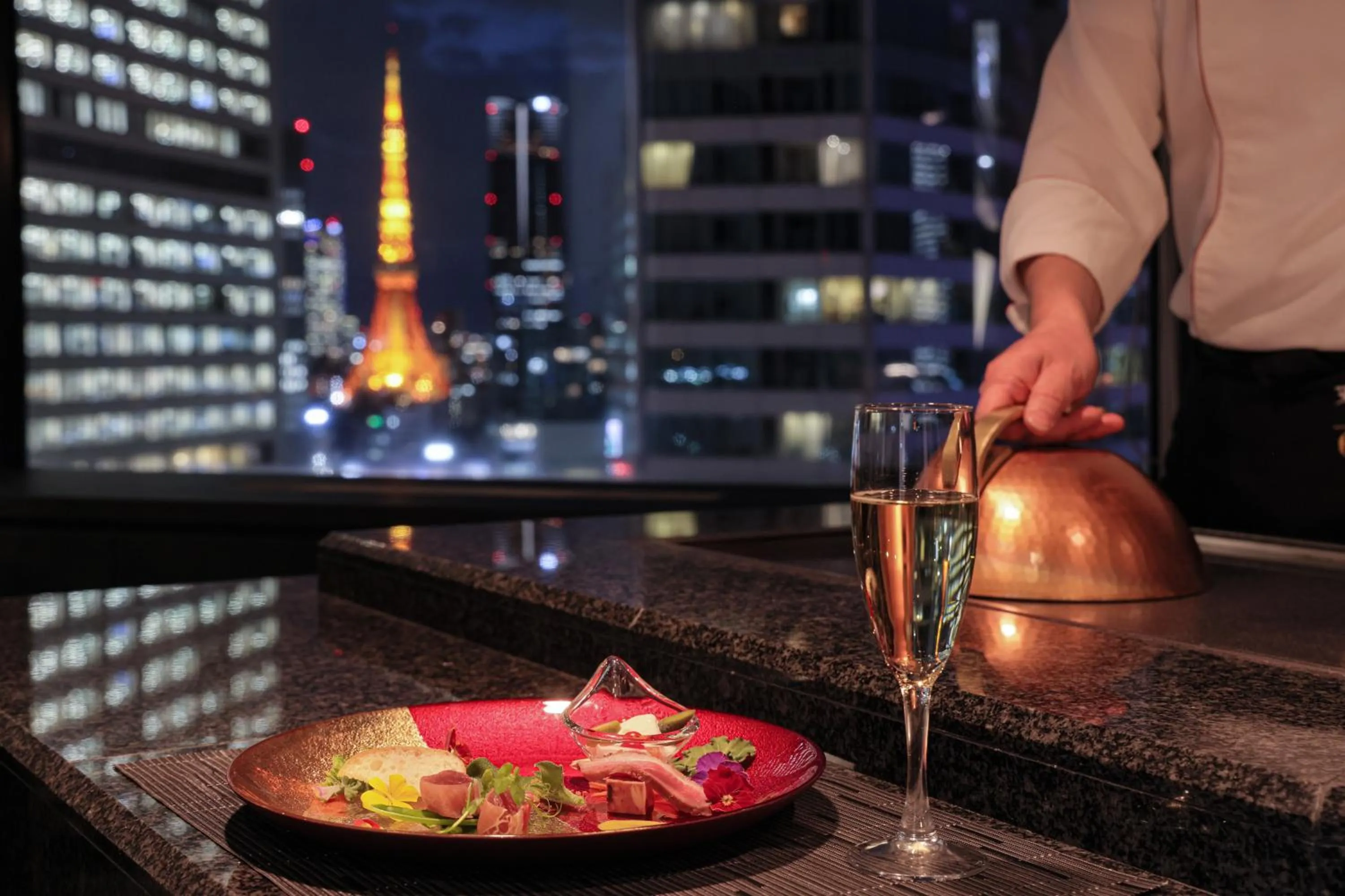 Restaurant/places to eat in Bayside Hotel Azur Takeshiba