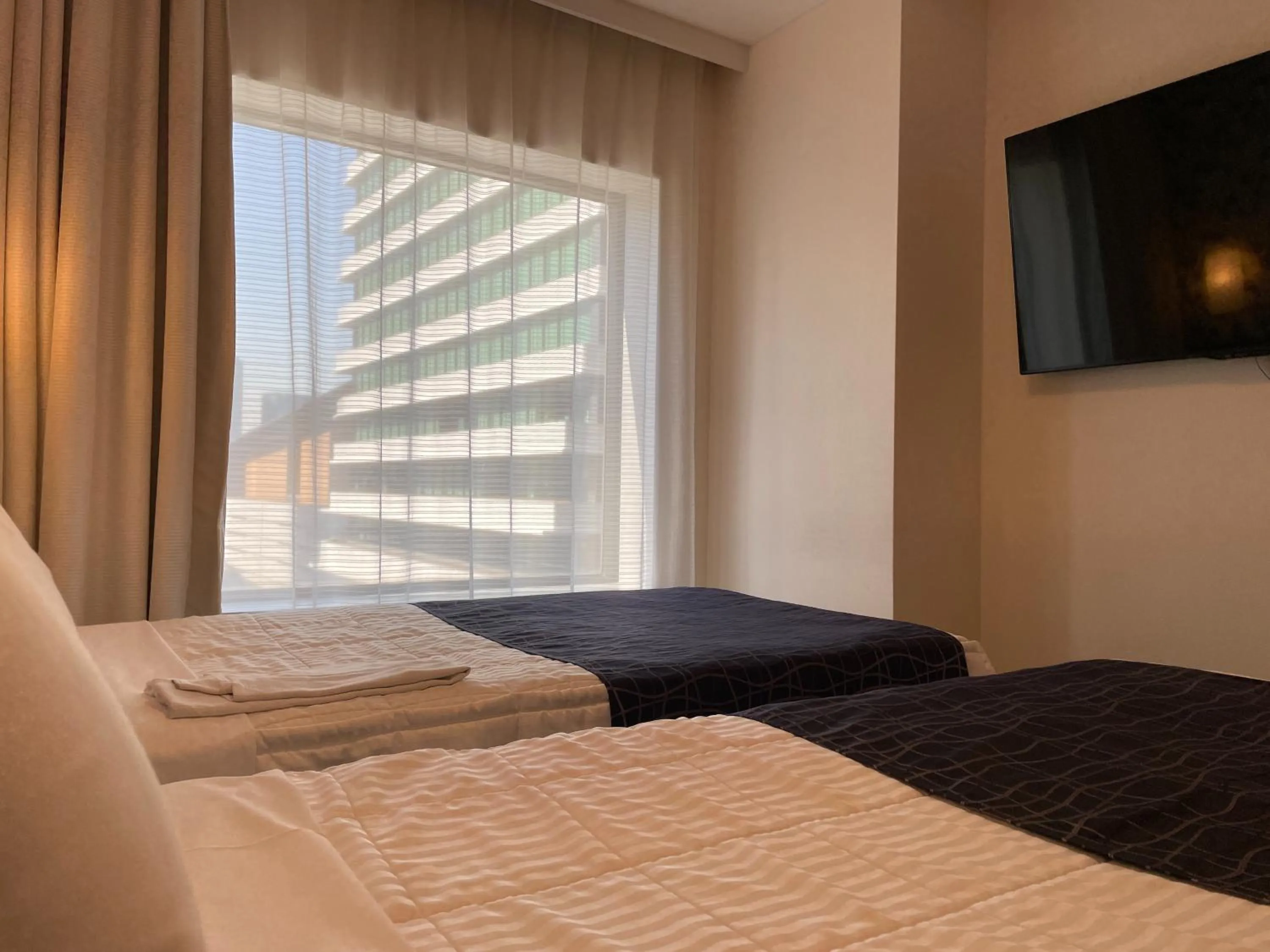 Photo of the whole room, Bed in Bayside Hotel Azur Takeshiba