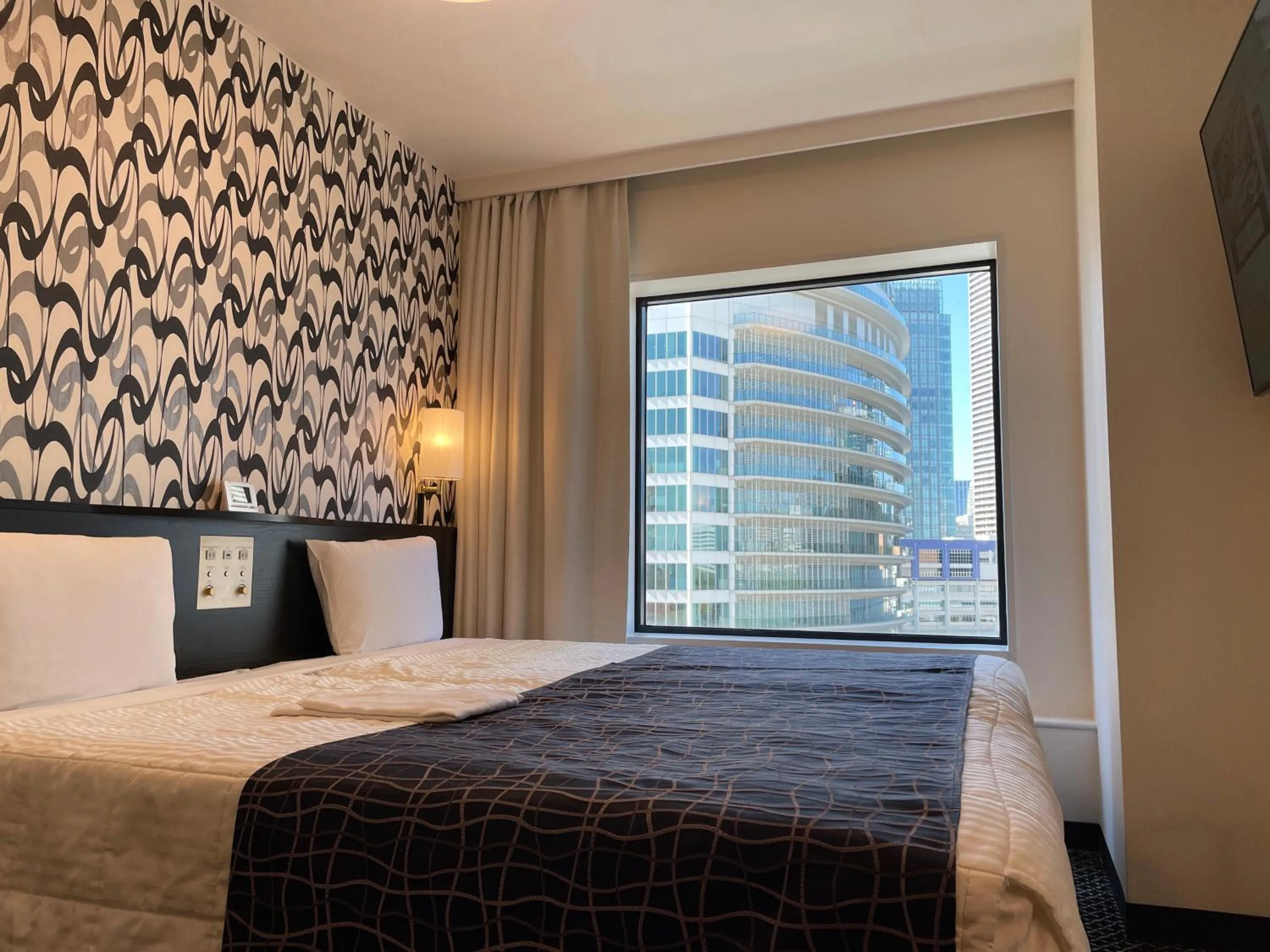 Bed in Bayside Hotel Azur Takeshiba