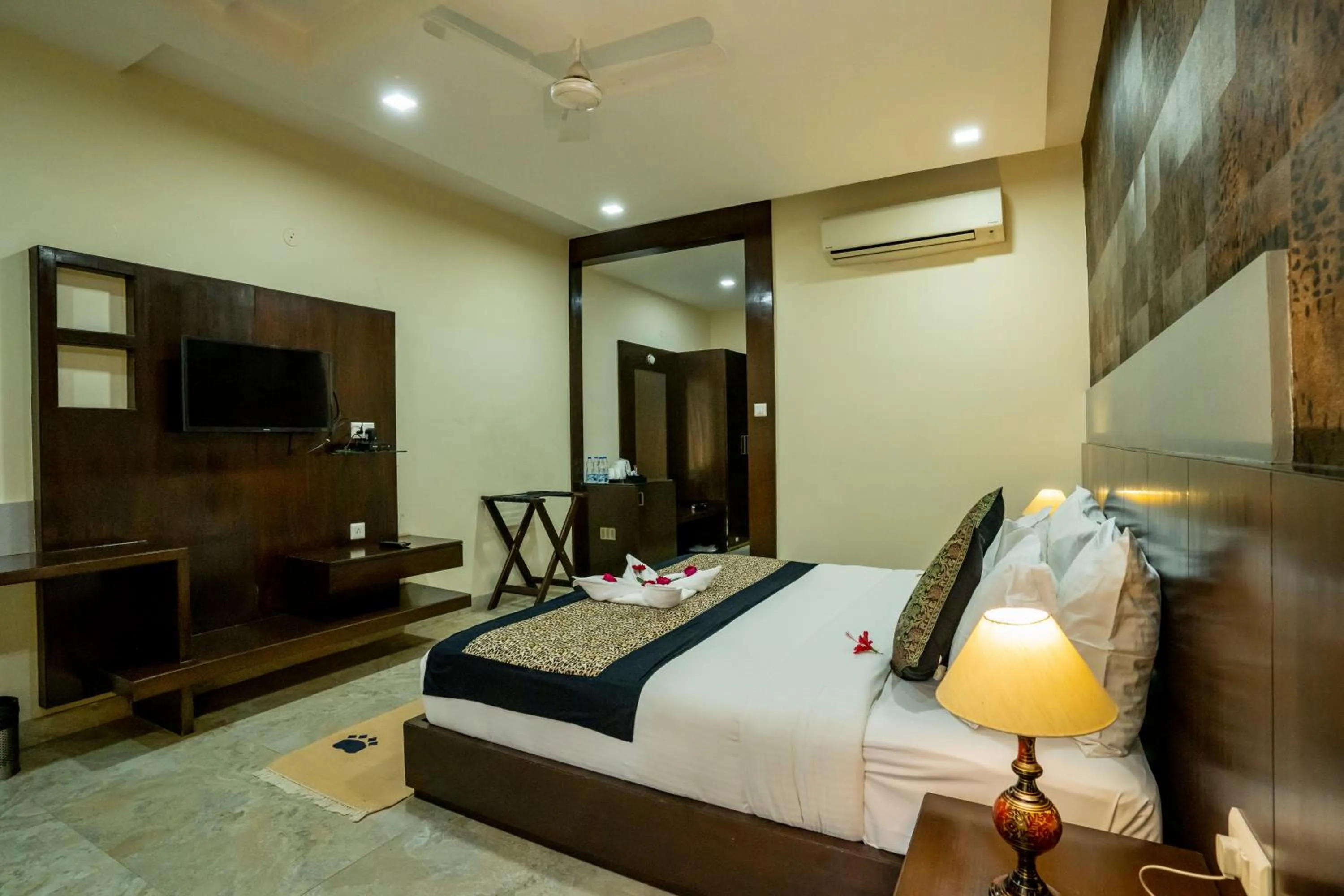 Bedroom, Bed in Jungle Vilas