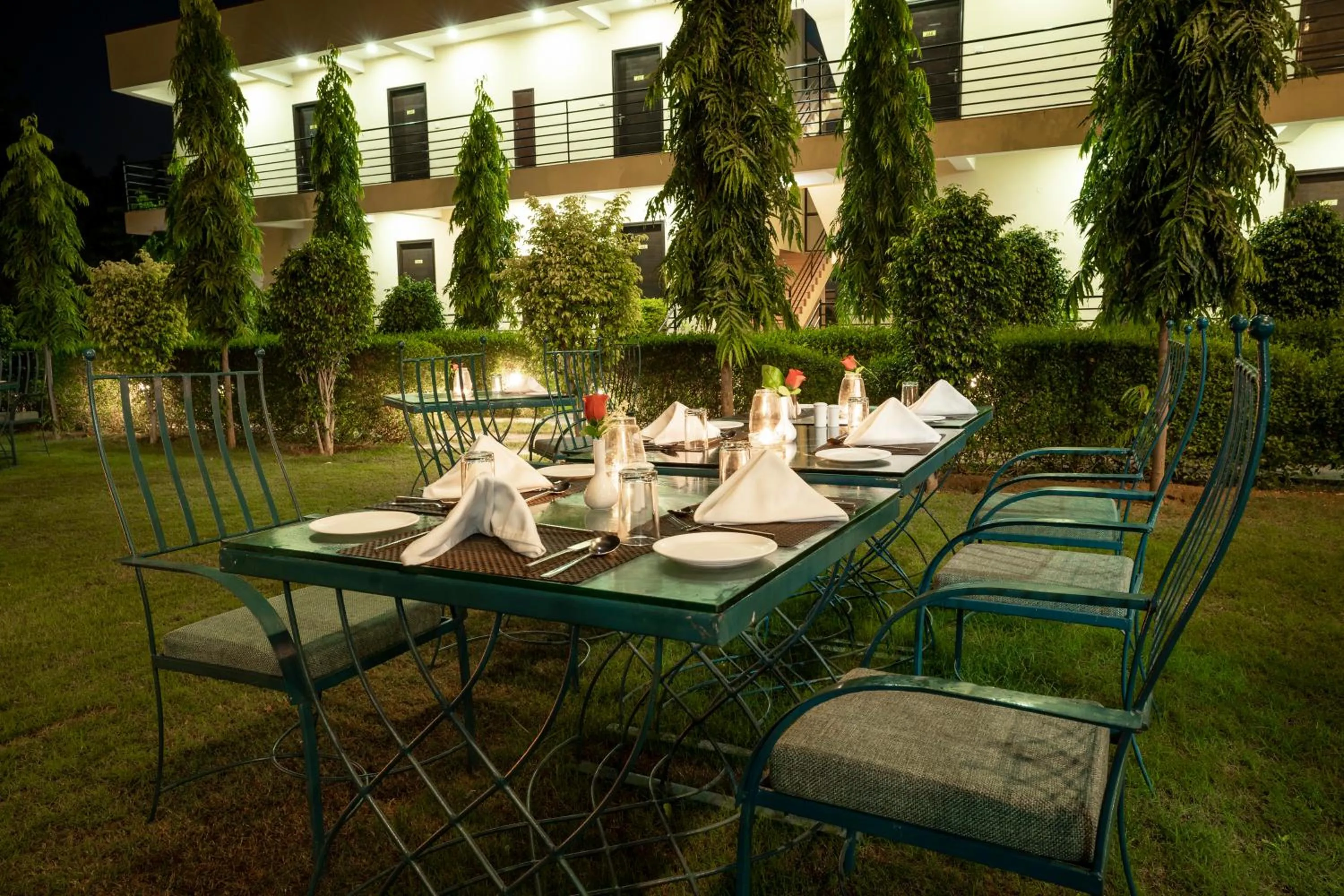 Garden in Jungle Vilas