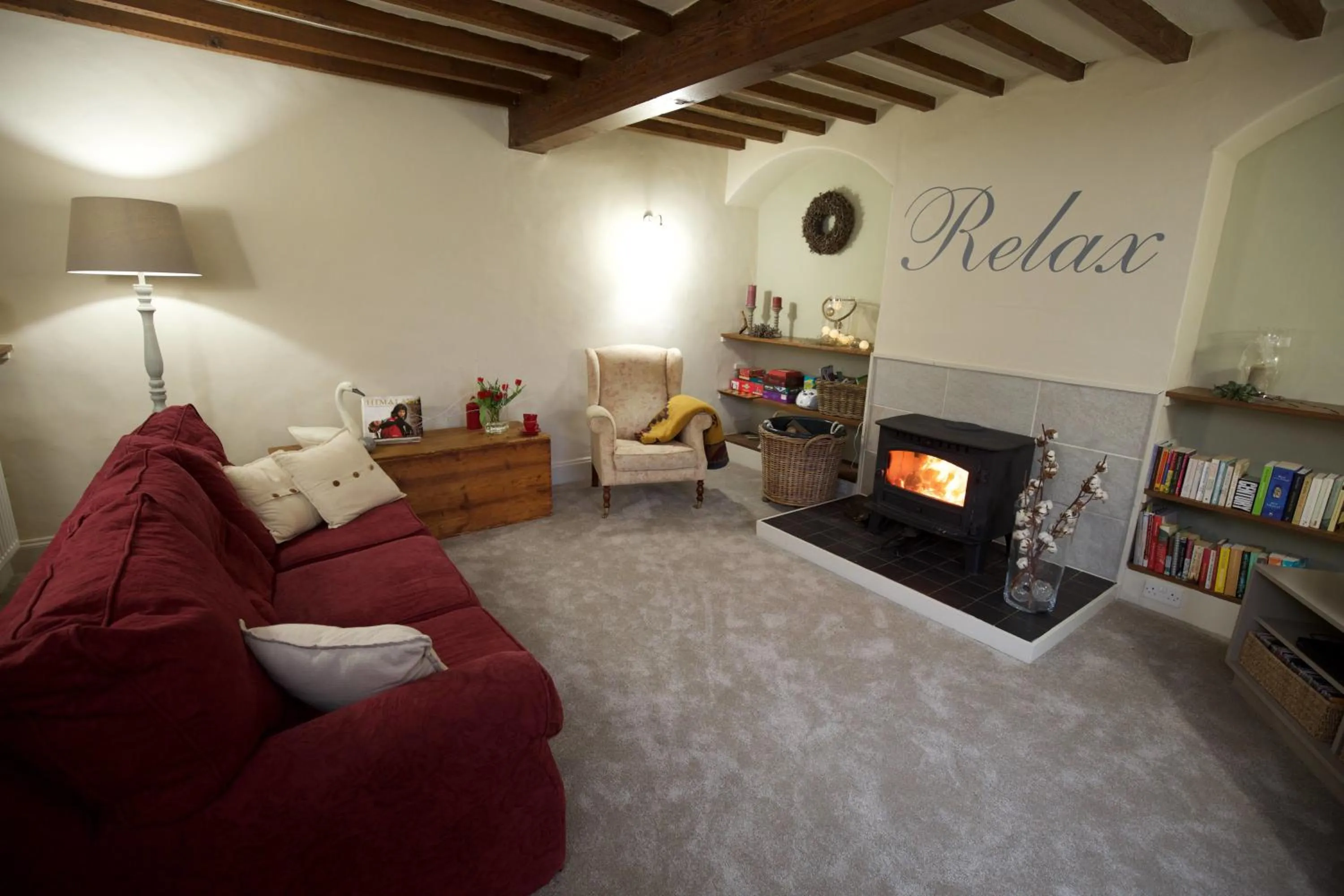 Communal lounge/ TV room in Lut's Place