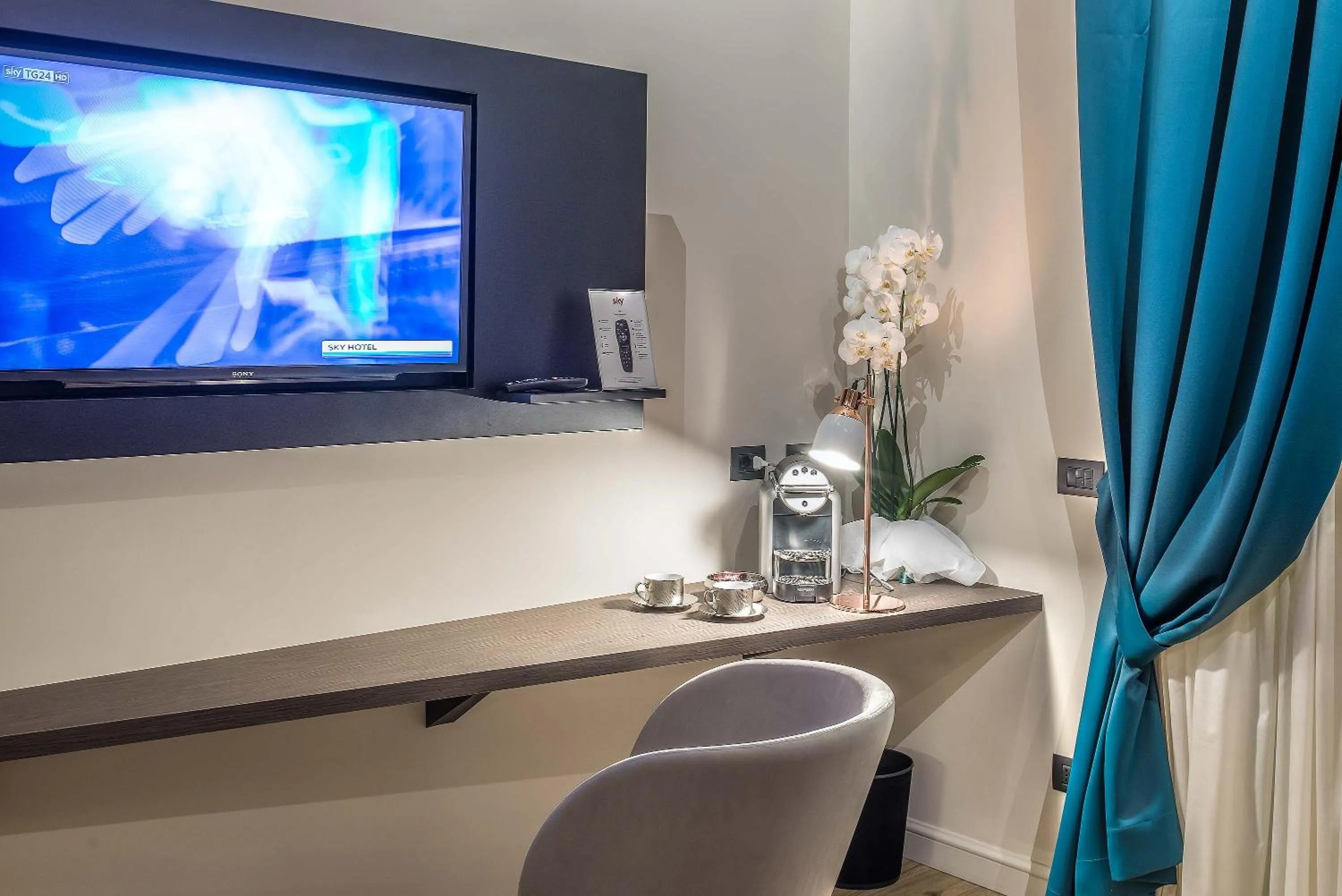 TV and multimedia in Navona Street Hotel