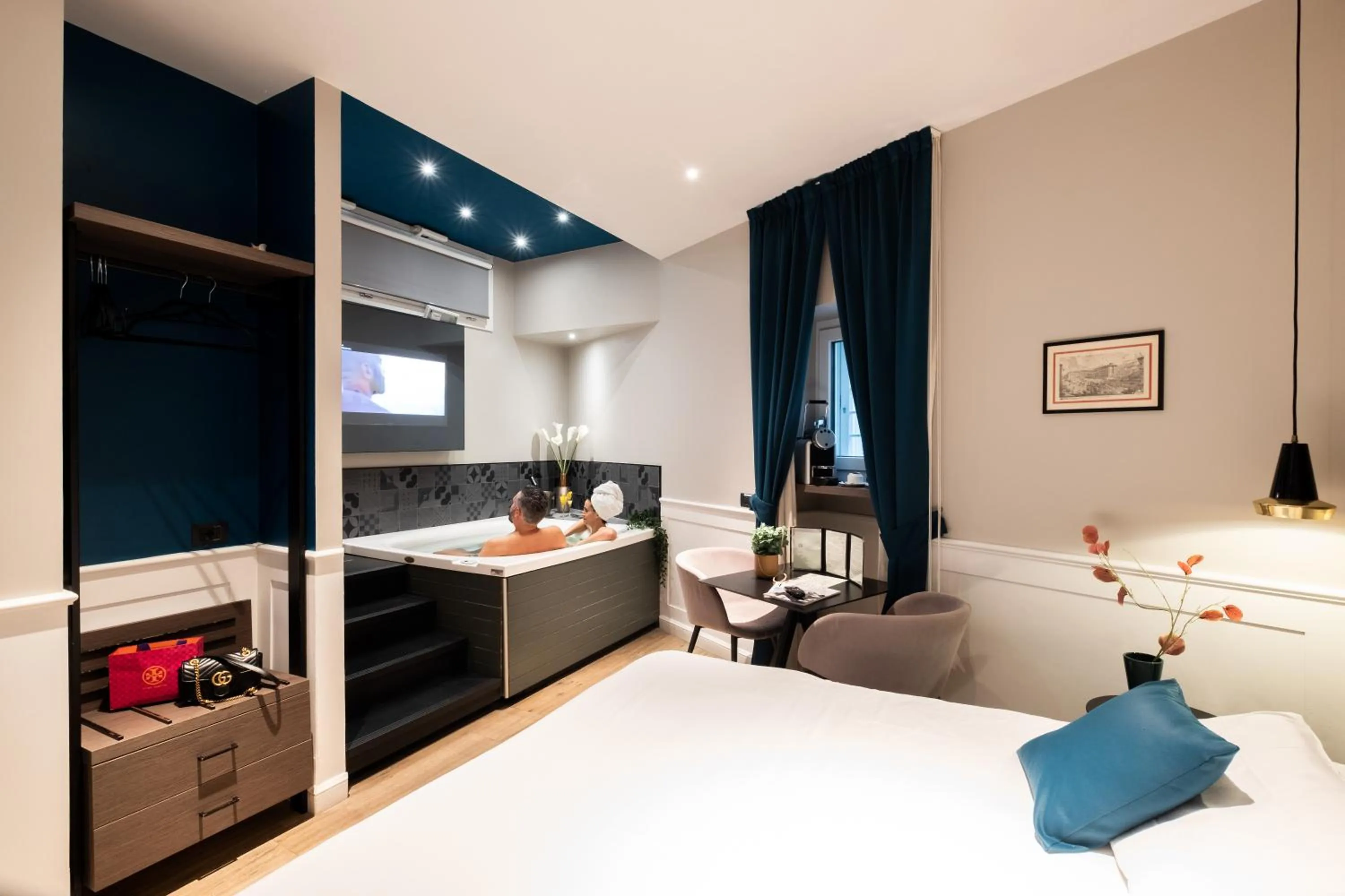 Bedroom, Bed in Navona Street Hotel