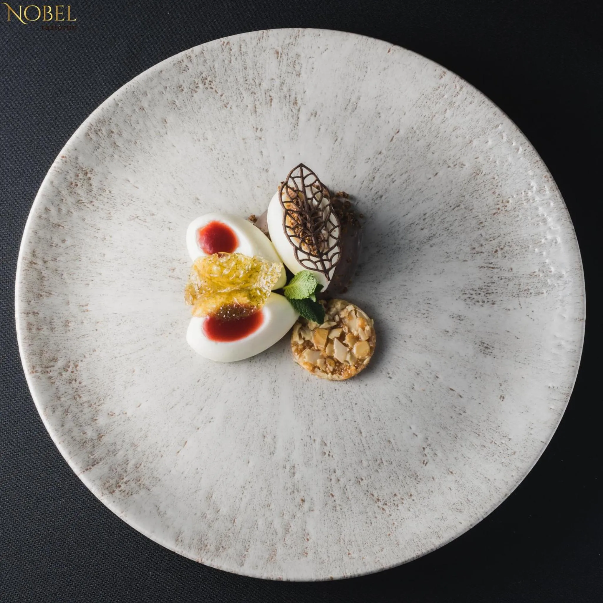 Restaurant/places to eat in Hotel Turist