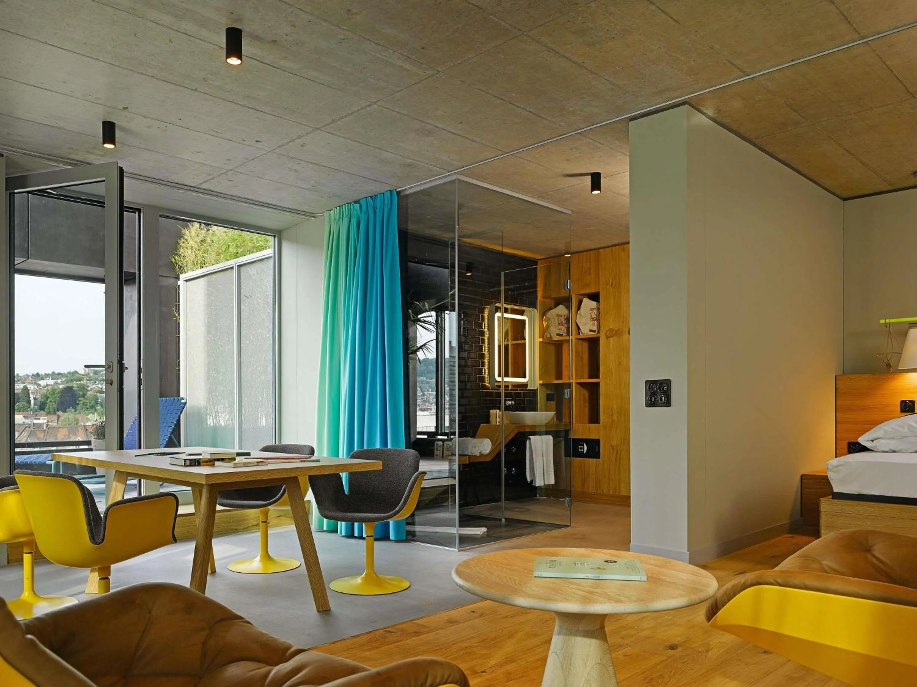 Photo of the whole room in 25hours Hotel Langstrasse