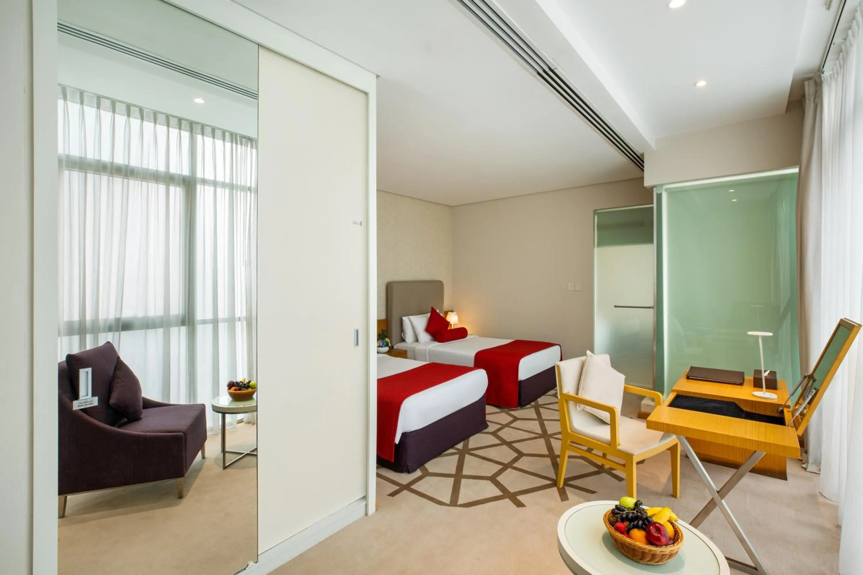 Bathroom, Bed in Royal Continental Hotel