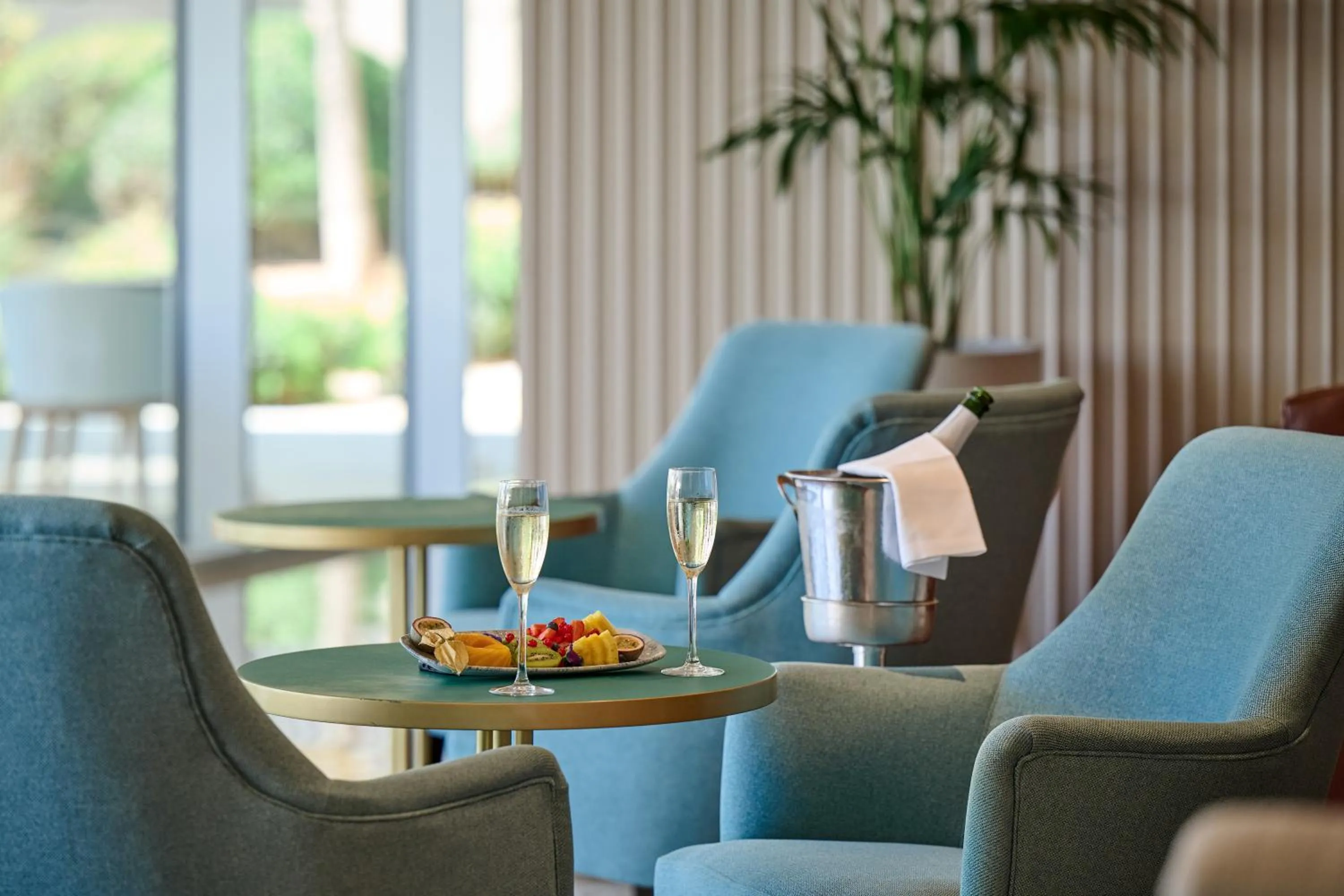 Lounge or bar in Hipotels Playa de Palma Palace&Spa