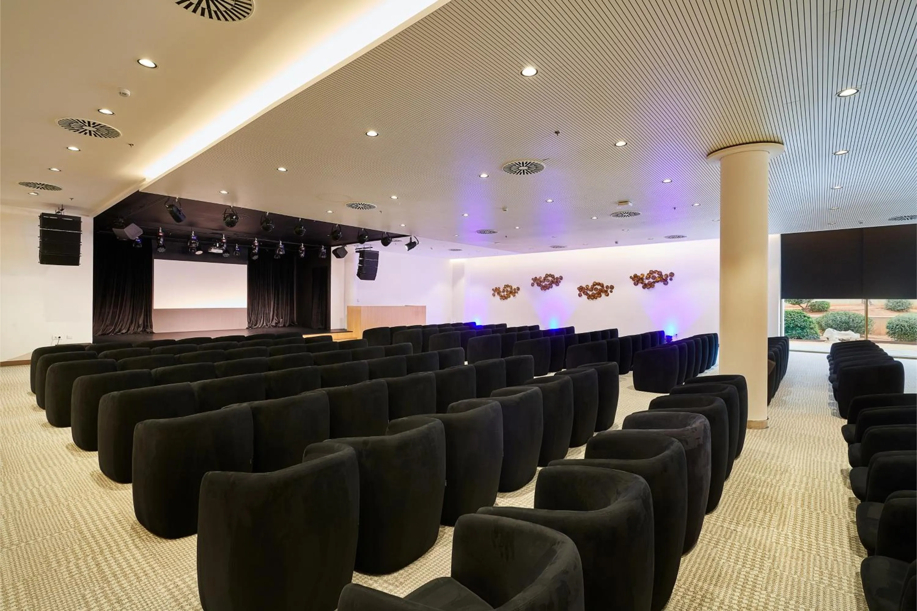 Meeting/conference room in Hipotels Playa de Palma Palace&Spa