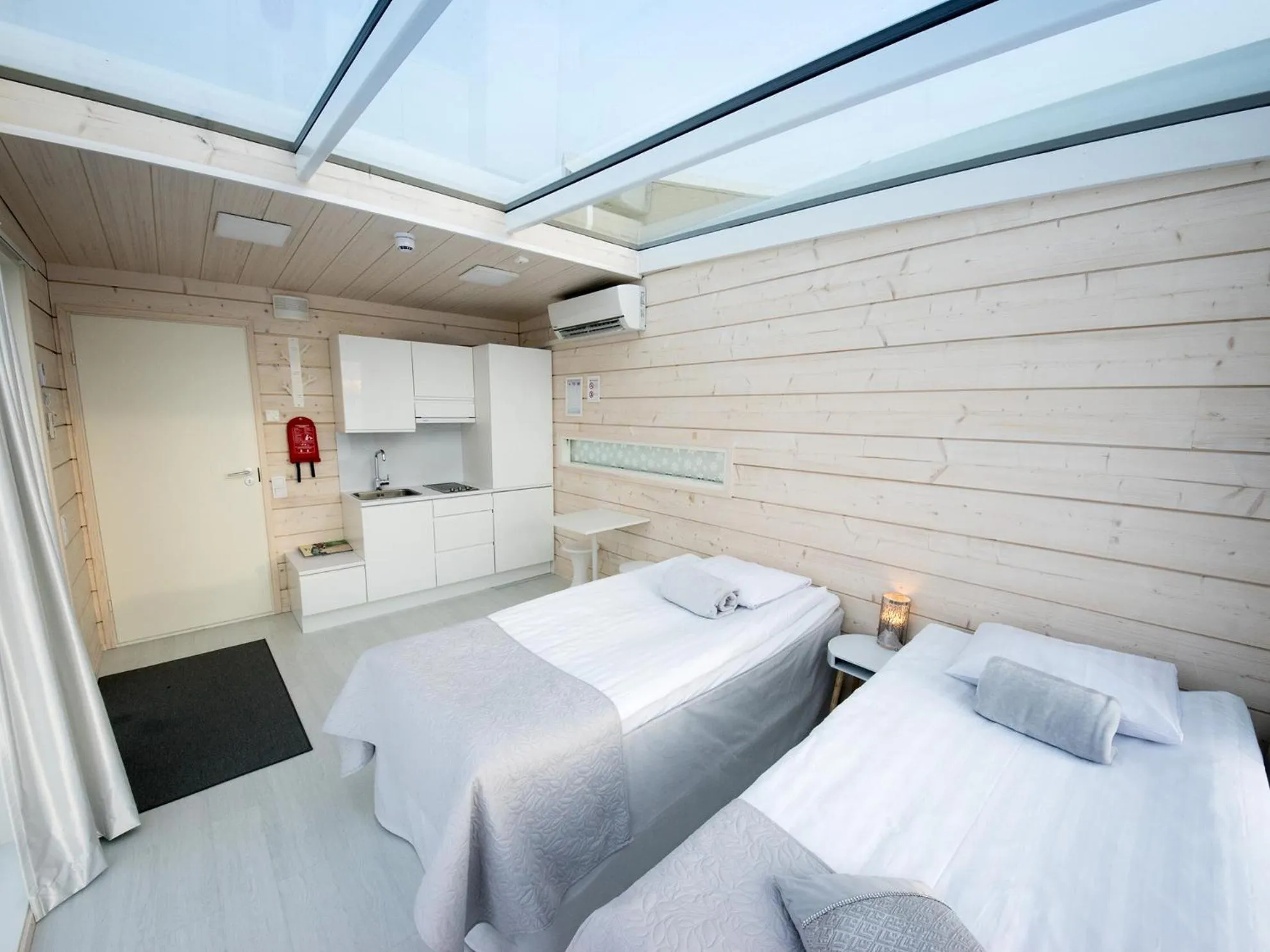 Kitchen or kitchenette, Bed in Seaside Glass Villas