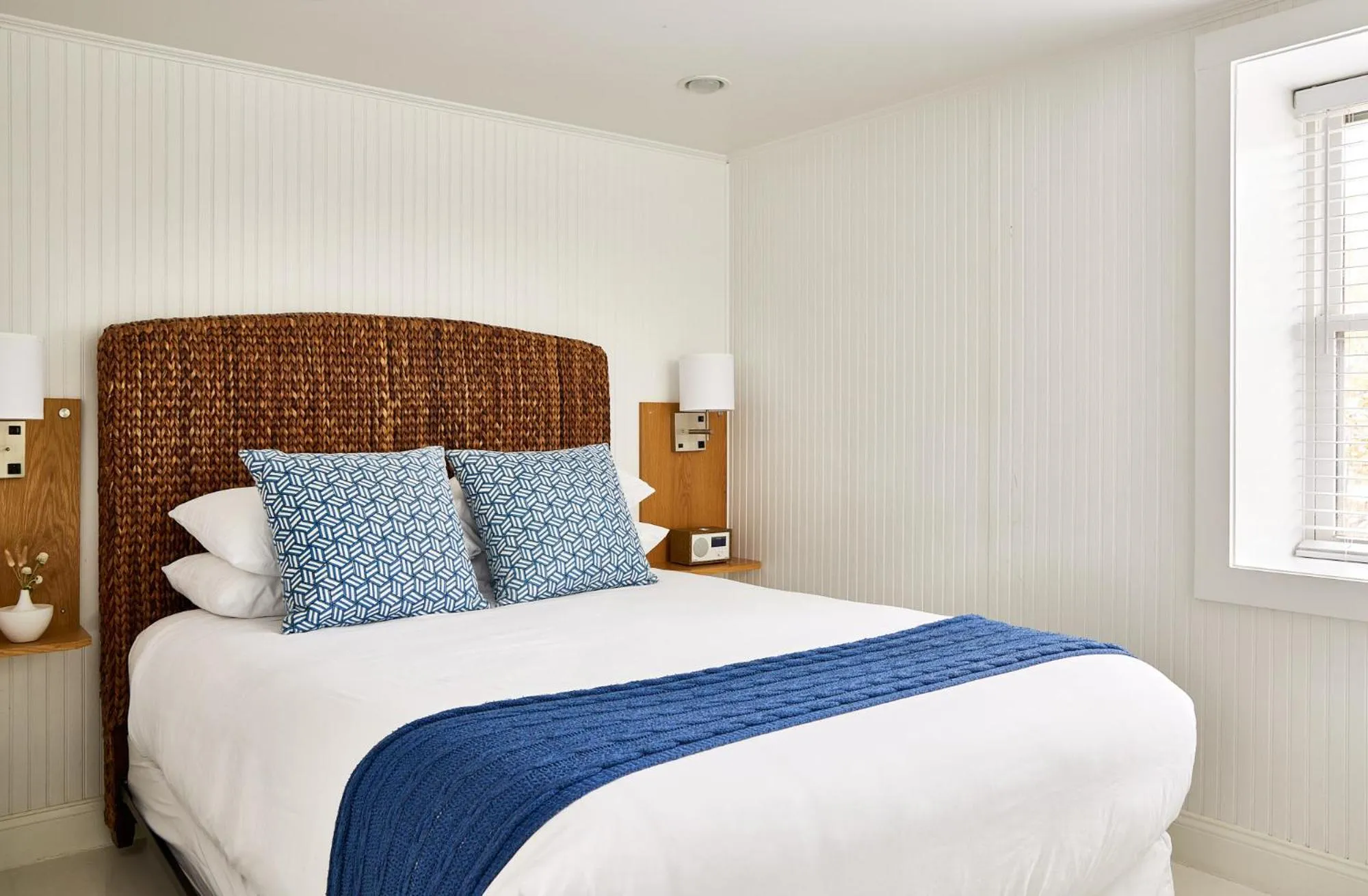 Bed in Blue - Inn on the Beach