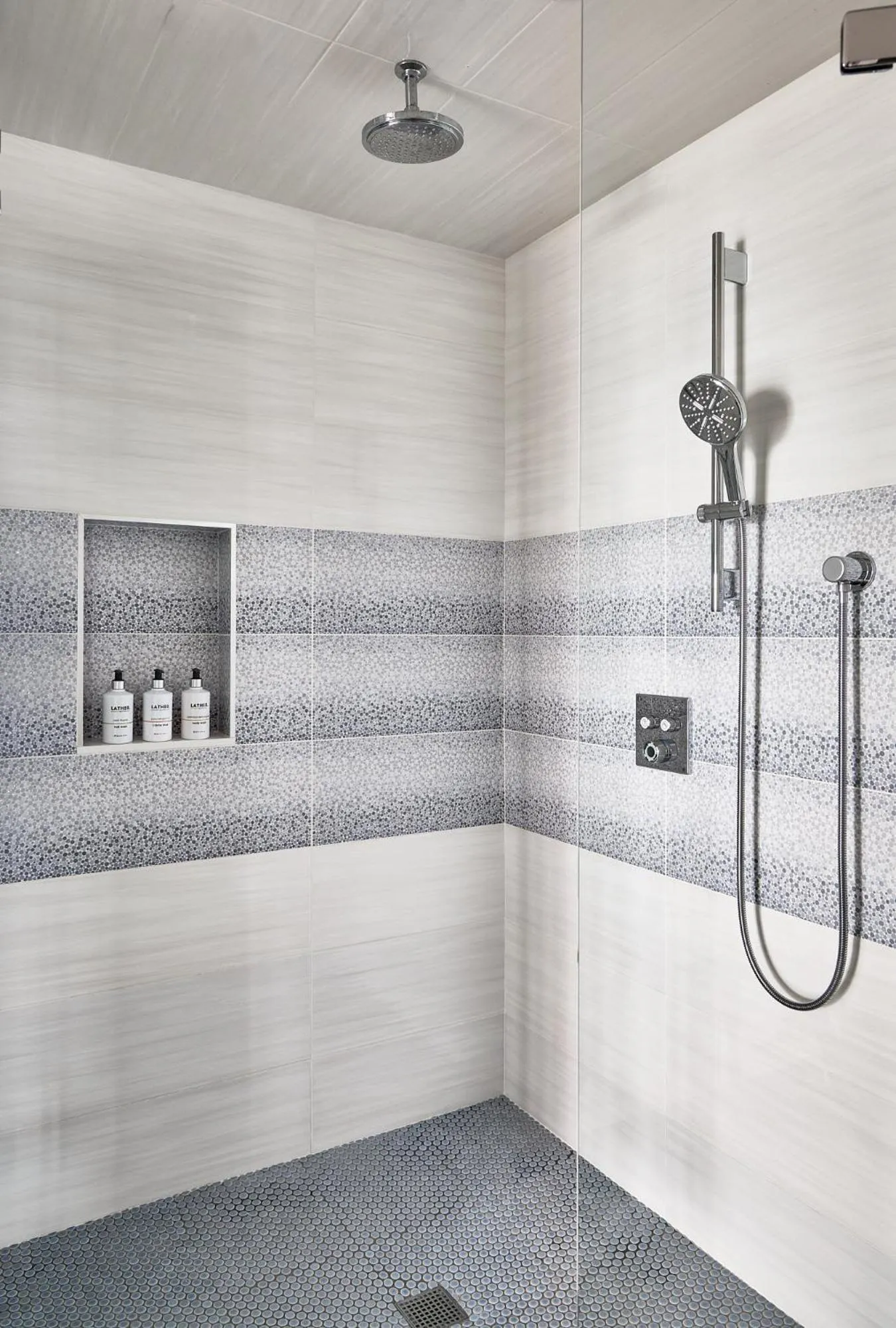 Shower in Blue - Inn on the Beach