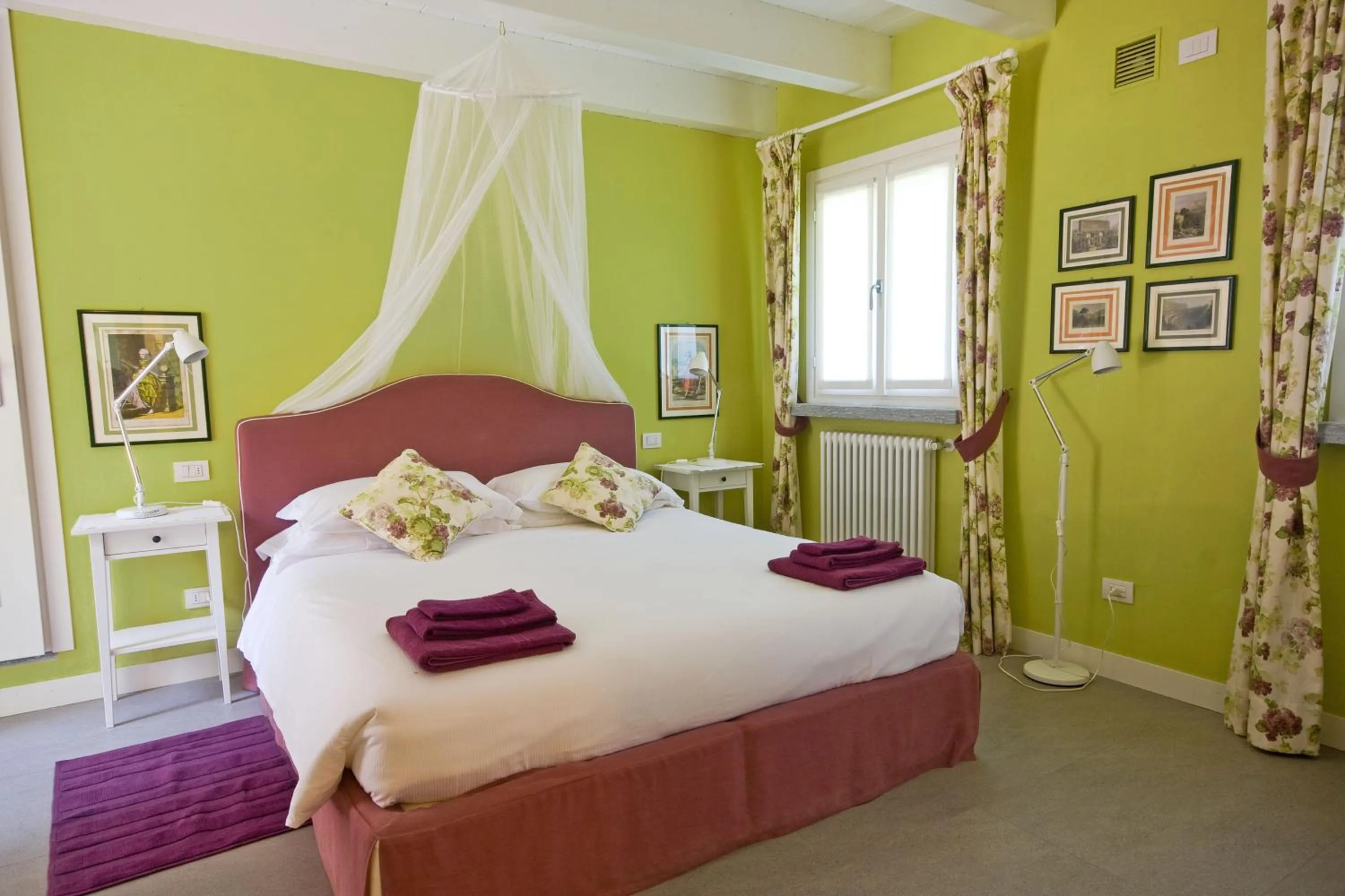 Photo of the whole room in Agriturismo Castello di Vezio