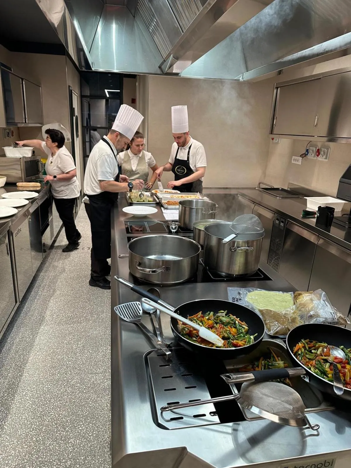 Restaurant/places to eat in Agriturismo Castello di Vezio