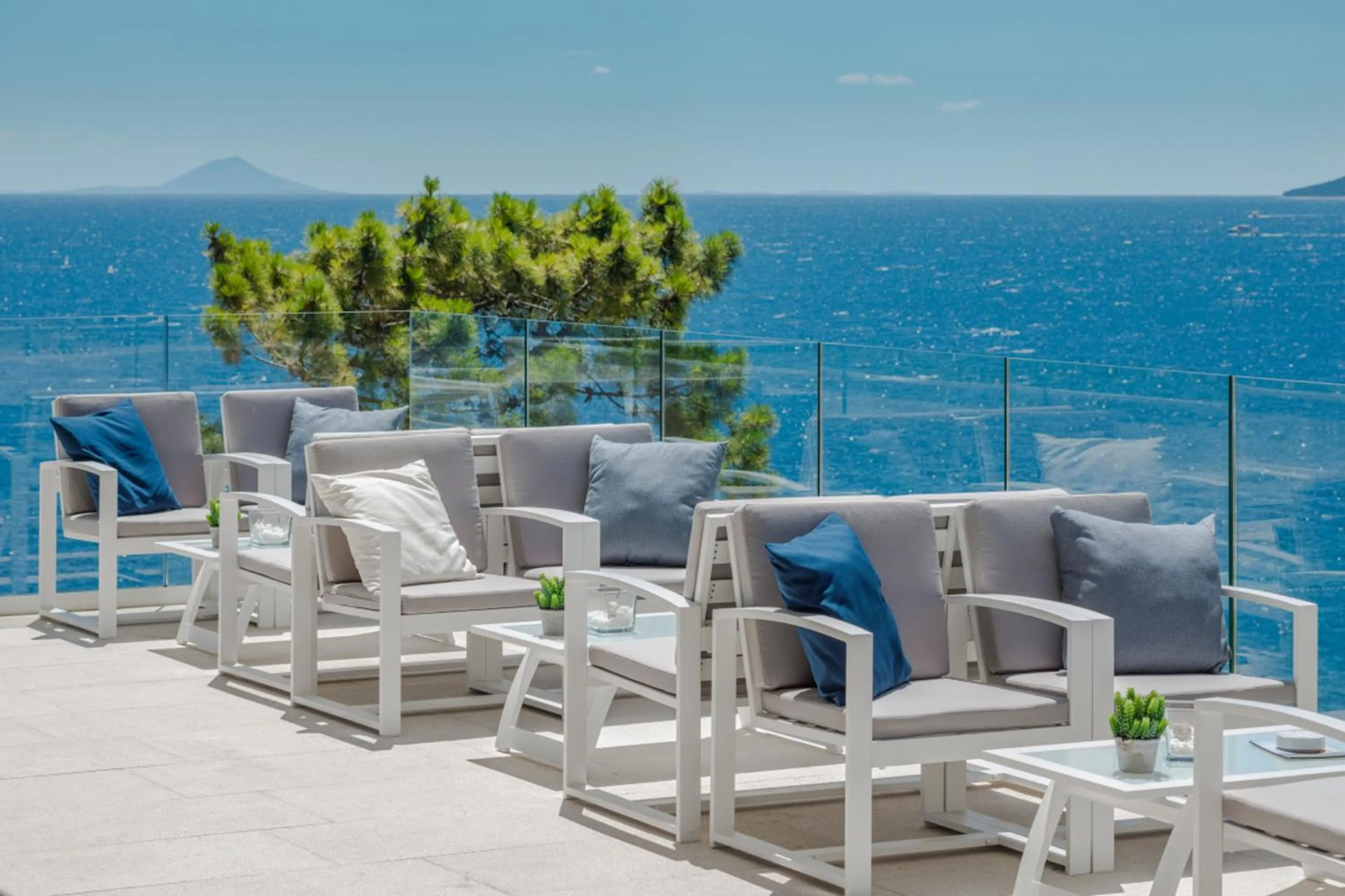 Lounge or bar in Girandella Resort, Valamar Collection