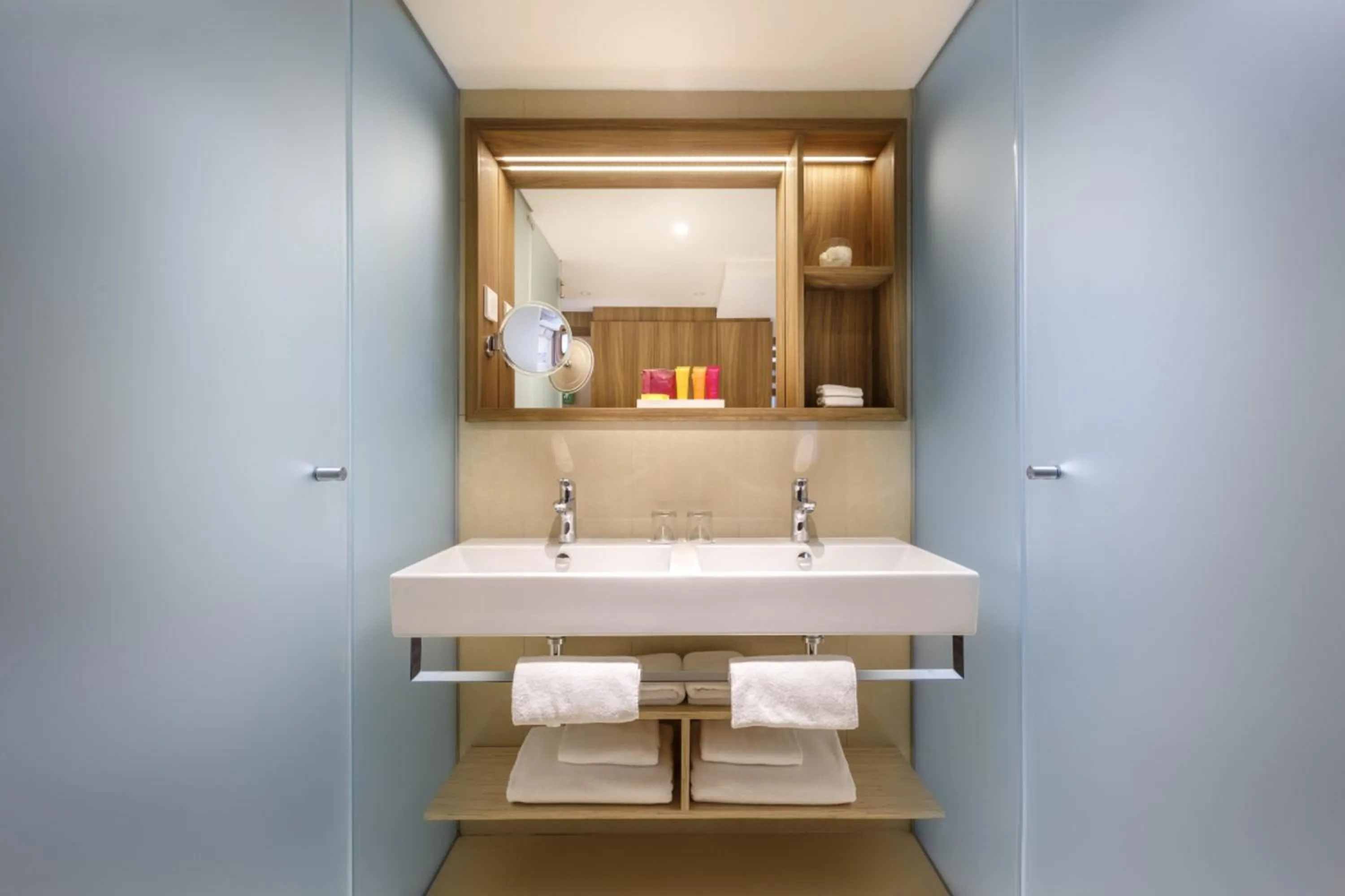 Bathroom in Girandella Resort, Valamar Collection