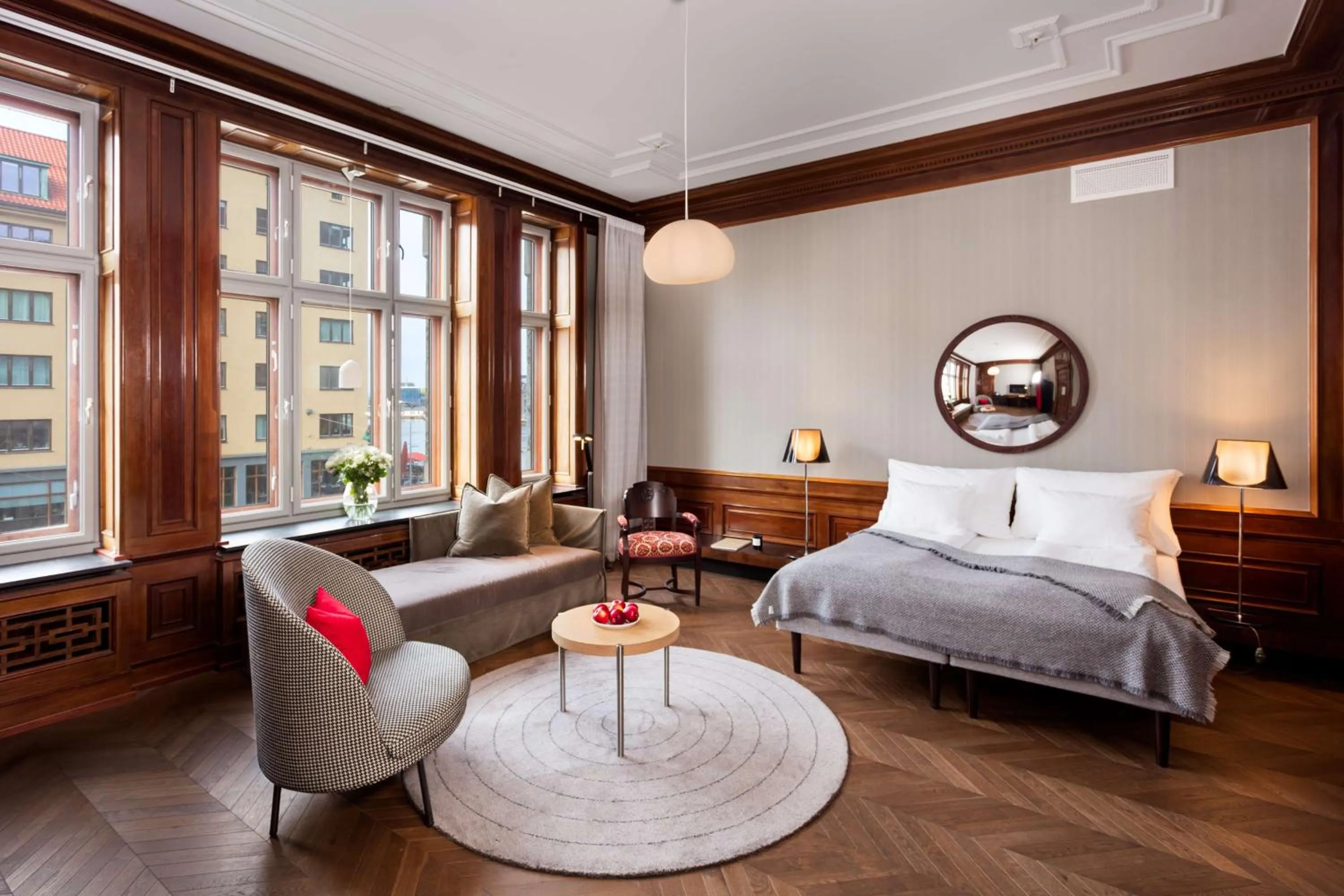 Photo of the whole room, Bed in Bergen Børs Hotel