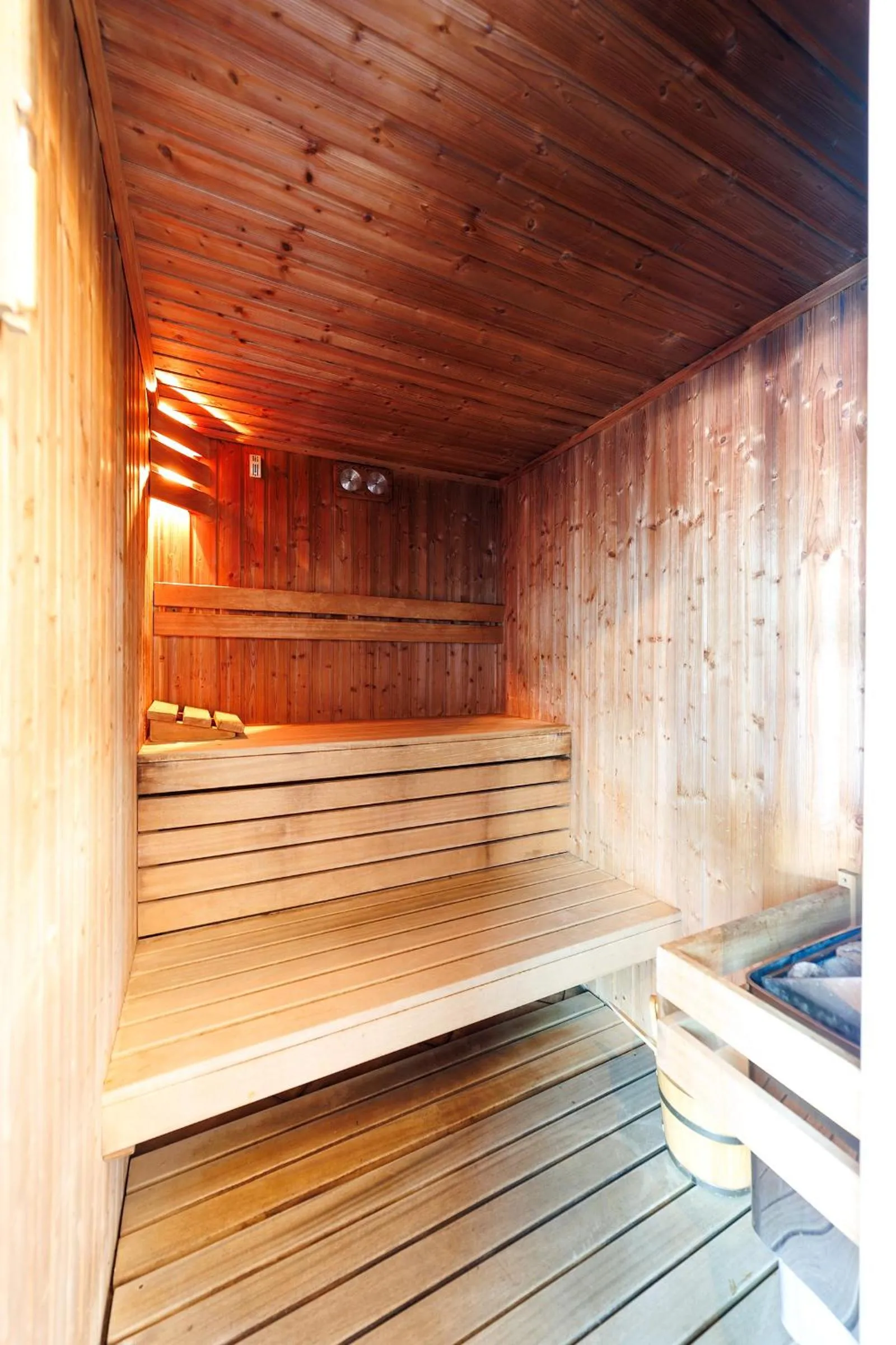 Swimming pool in Stratos