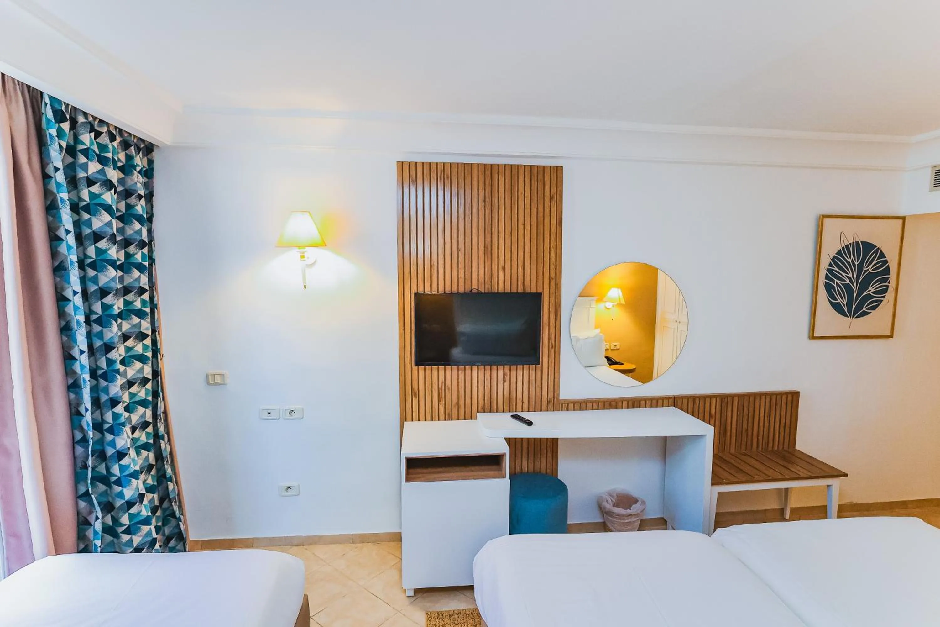 TV and multimedia, Bed in Marhaba Salem - Family Only