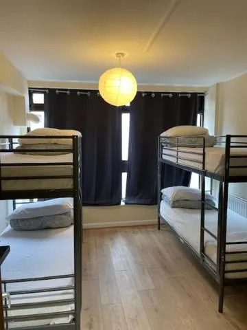 Bed in Kensal Green Backpackers 2