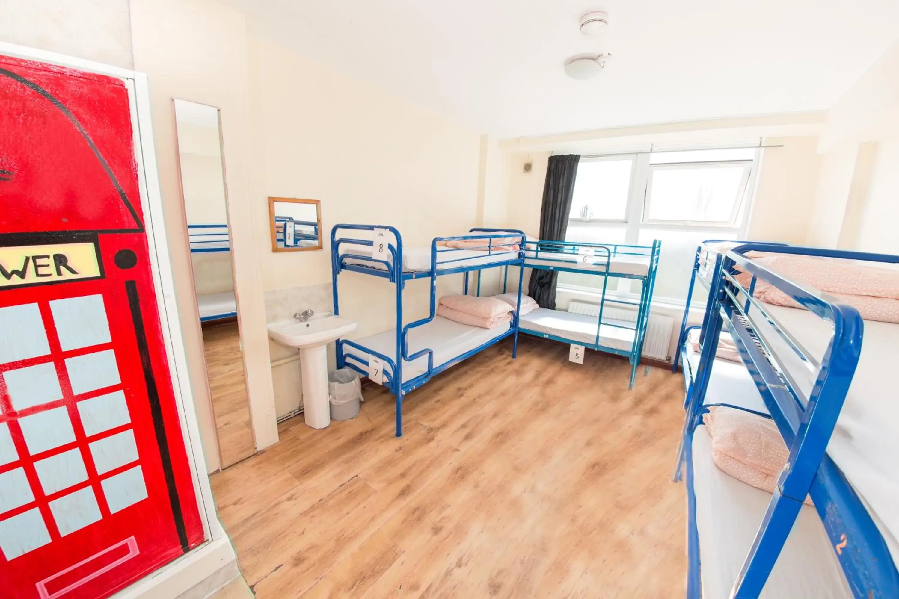 Bed in 8-Bed Female Dormitory Room in Kensal Green Backpackers 2 Bed in 8-Bed Female Dormitory Room in Kensal Green Backpackers 2