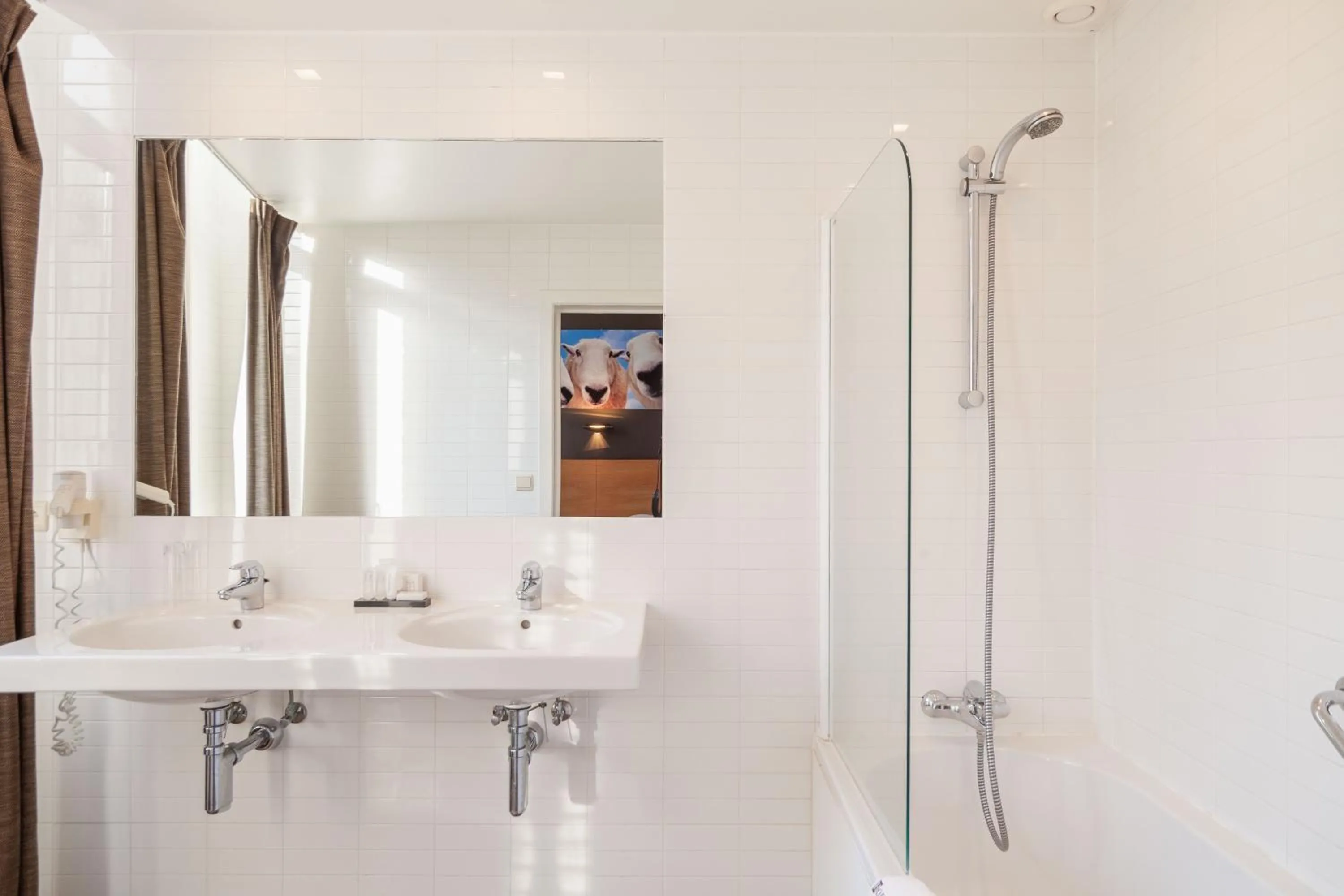Bathroom in Hotel Hof van Aragon