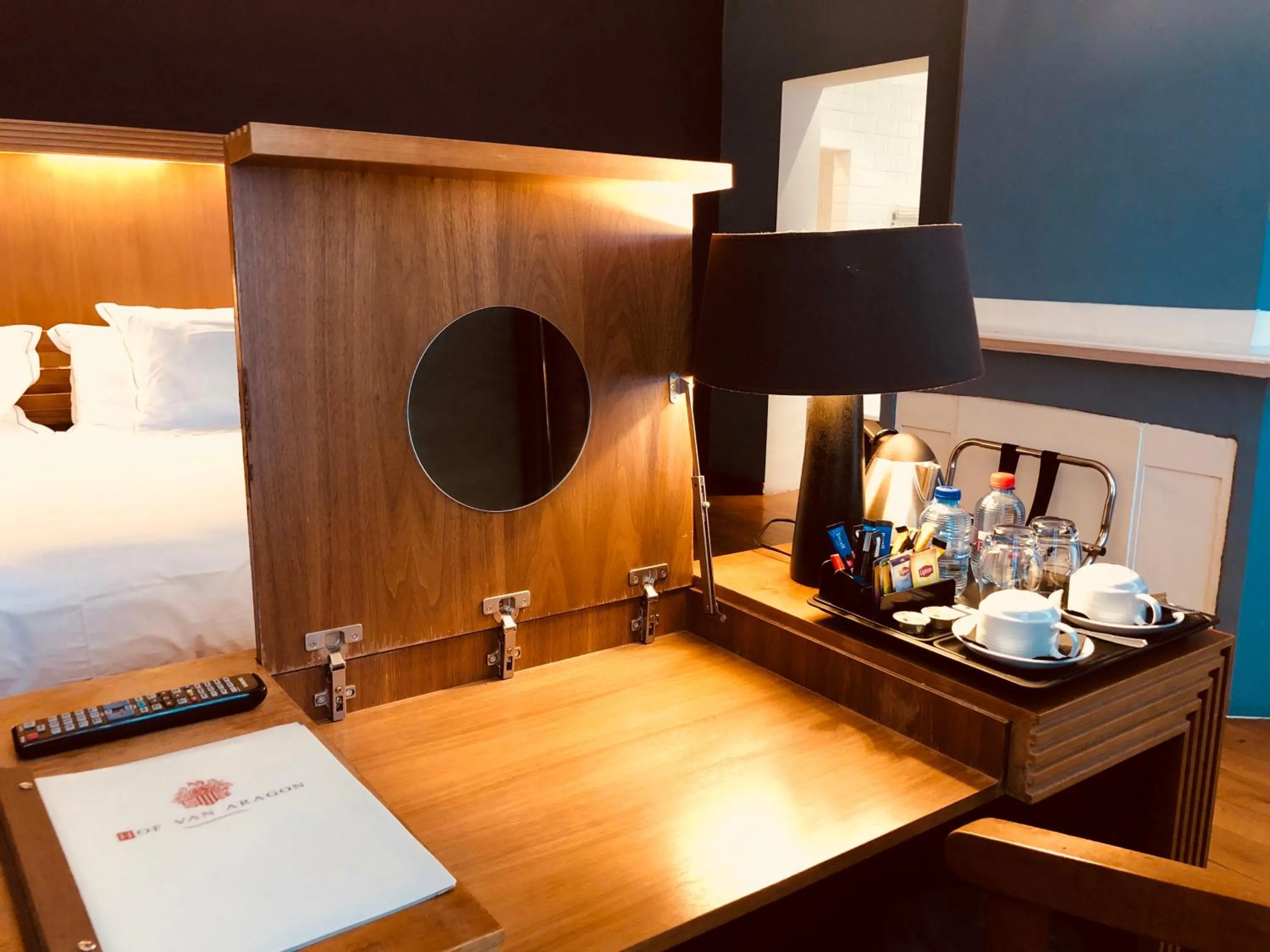 Coffee/tea facilities in Hotel Hof van Aragon