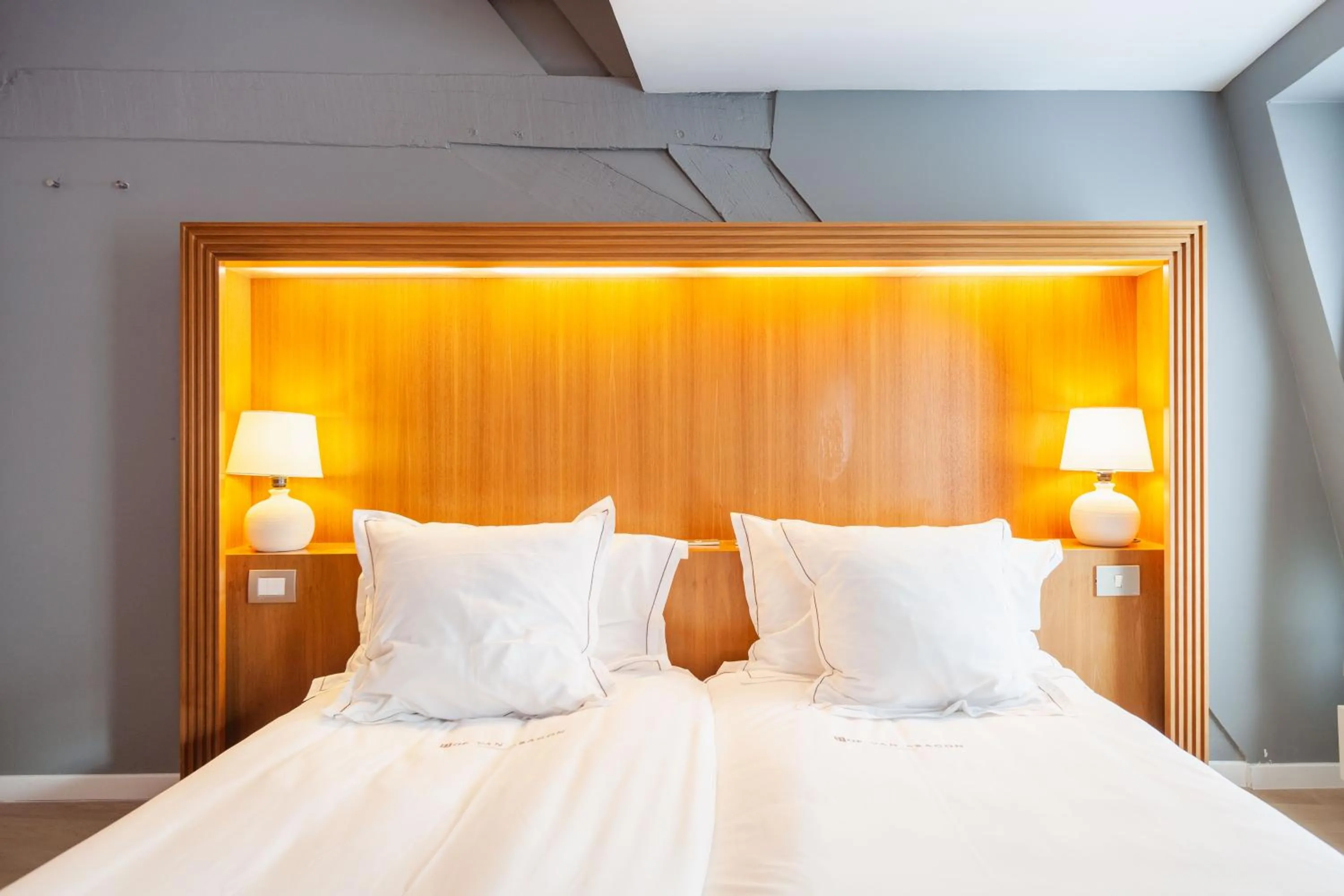Photo of the whole room, Bed in Hotel Hof van Aragon