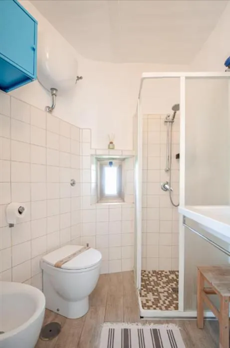 Shower in Norma House on the Rocks