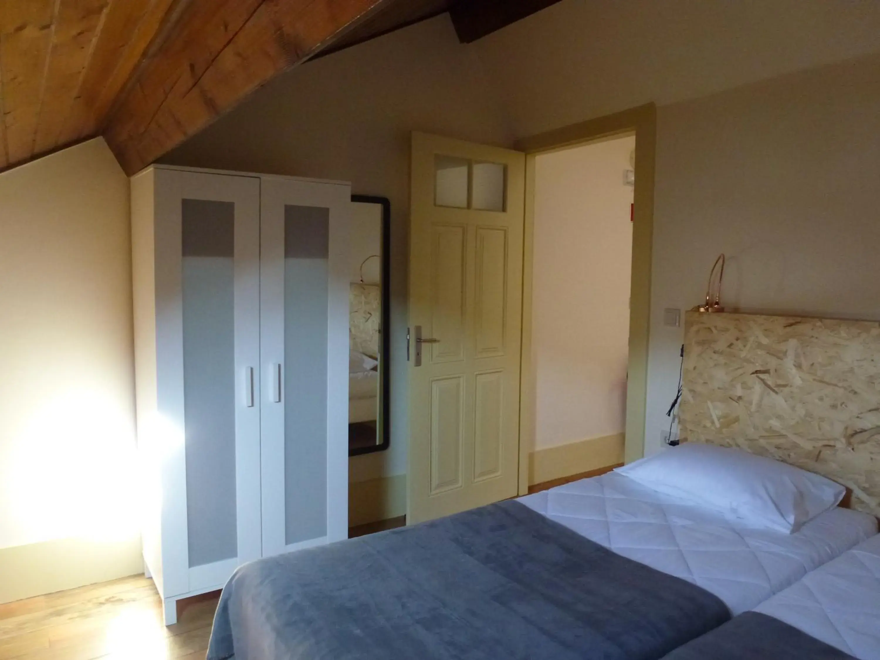 Double Room with Shared Toilet in Canvas Atelier Hostel Double Room with Shared Toilet in Canvas Atelier Hostel