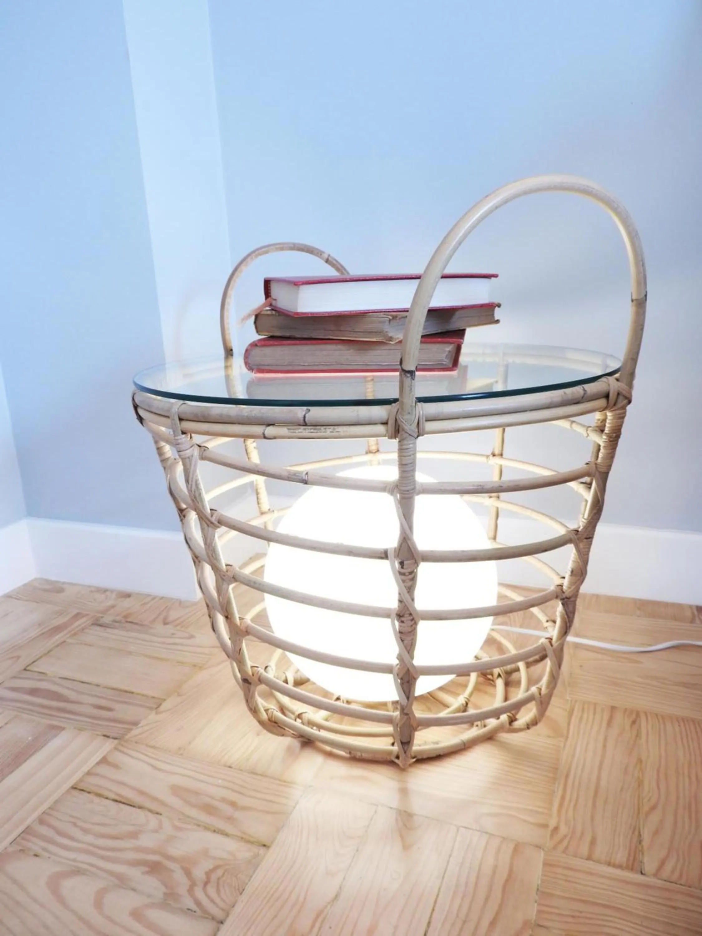 Decorative detail in Lisbon Airport Hostel