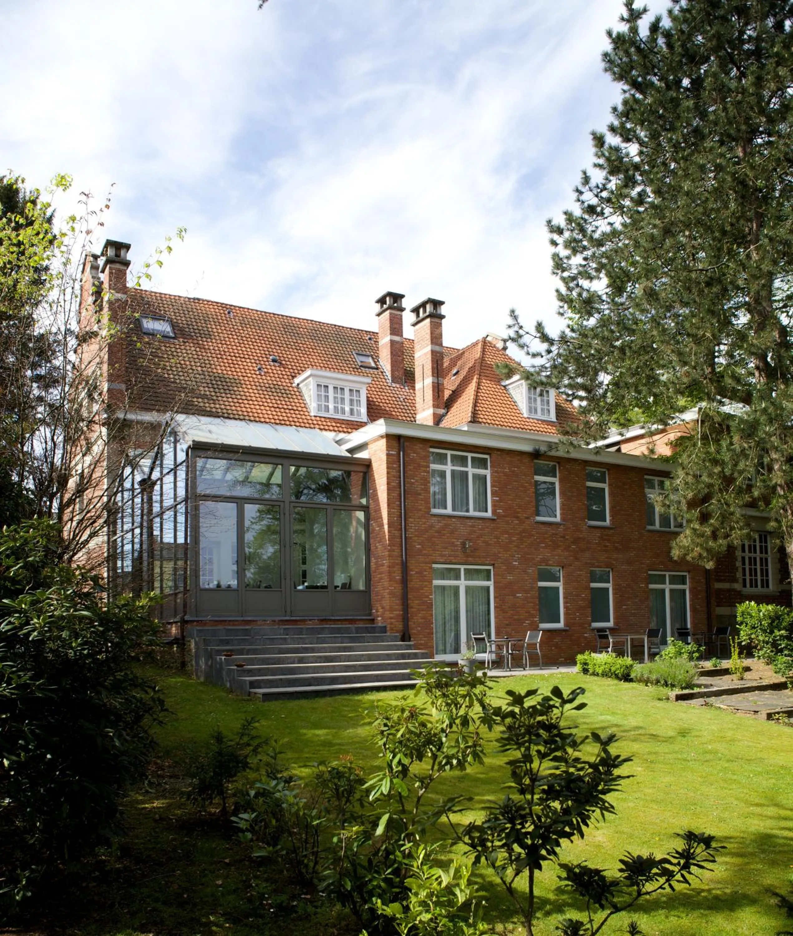 Property building in Hotel Villa Monte