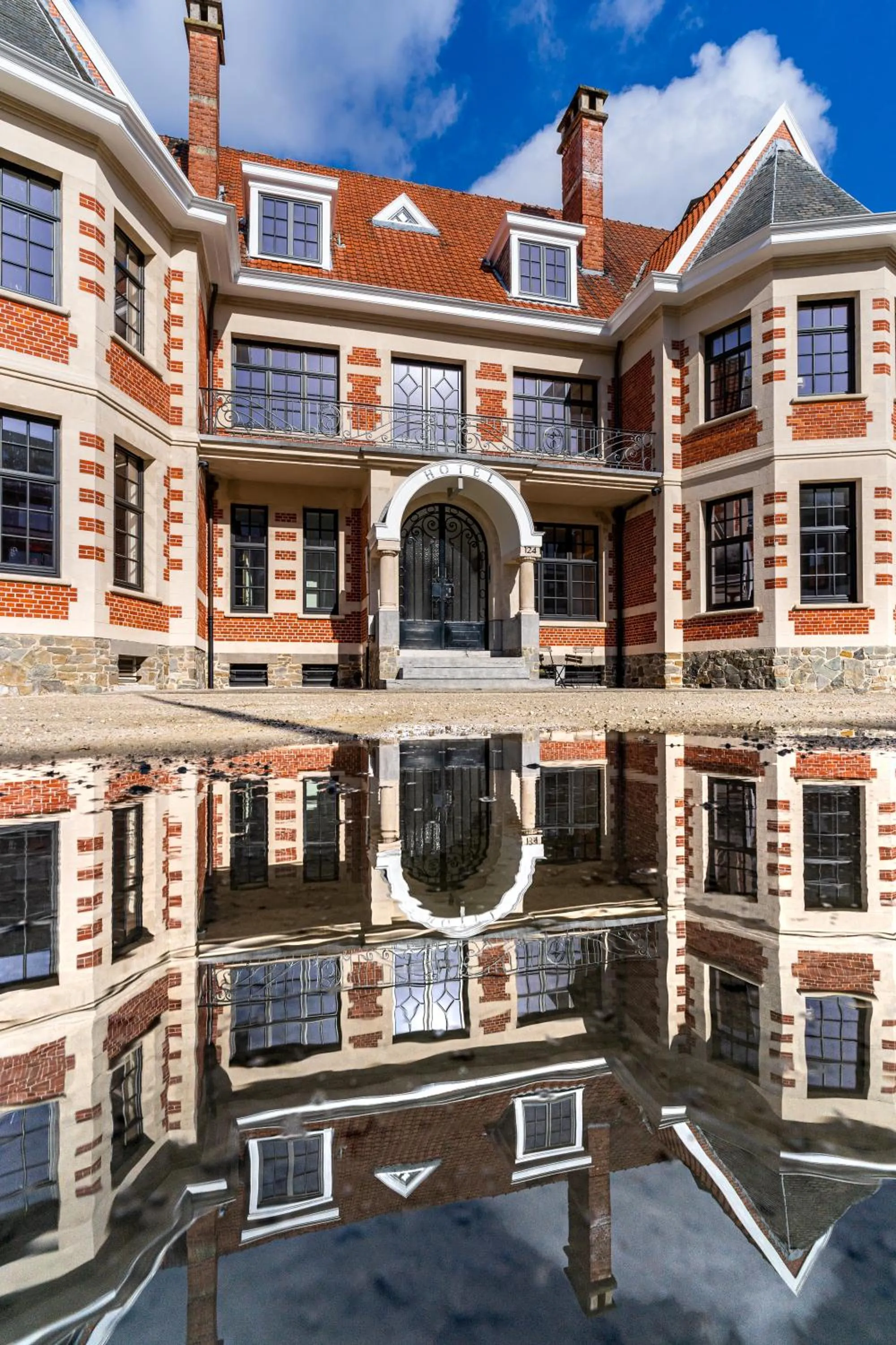 Property building in Hotel Villa Monte