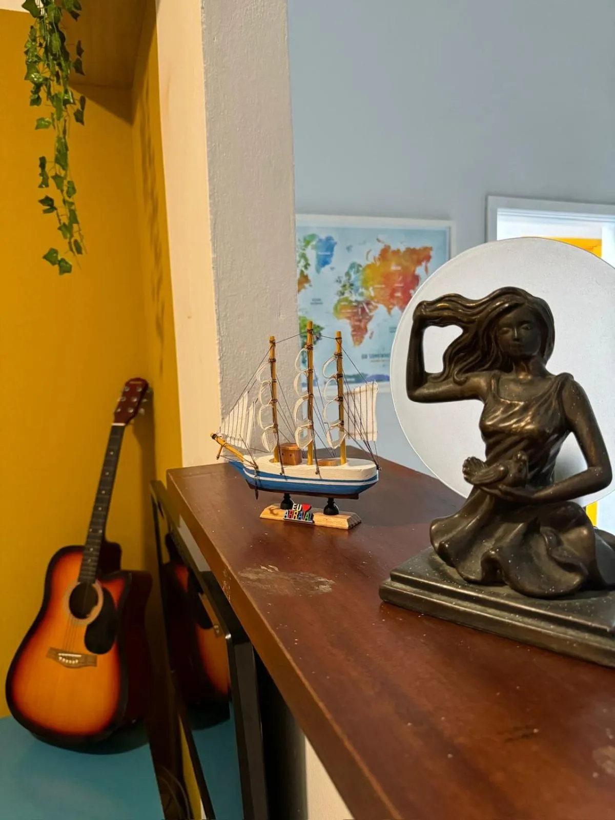 Decorative detail in Pousada Vila Praiana