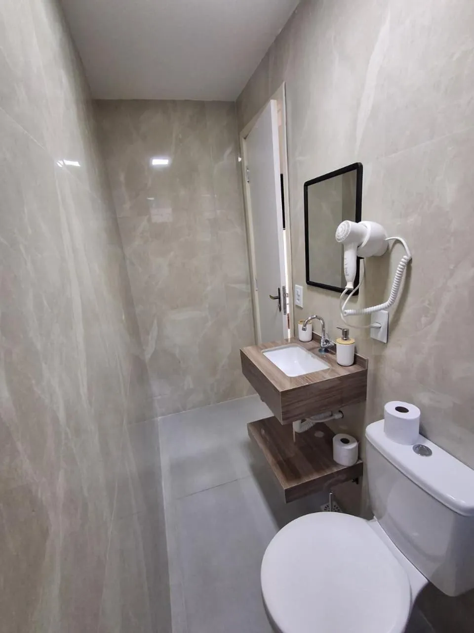 Toilet in Pousada Vila Praiana