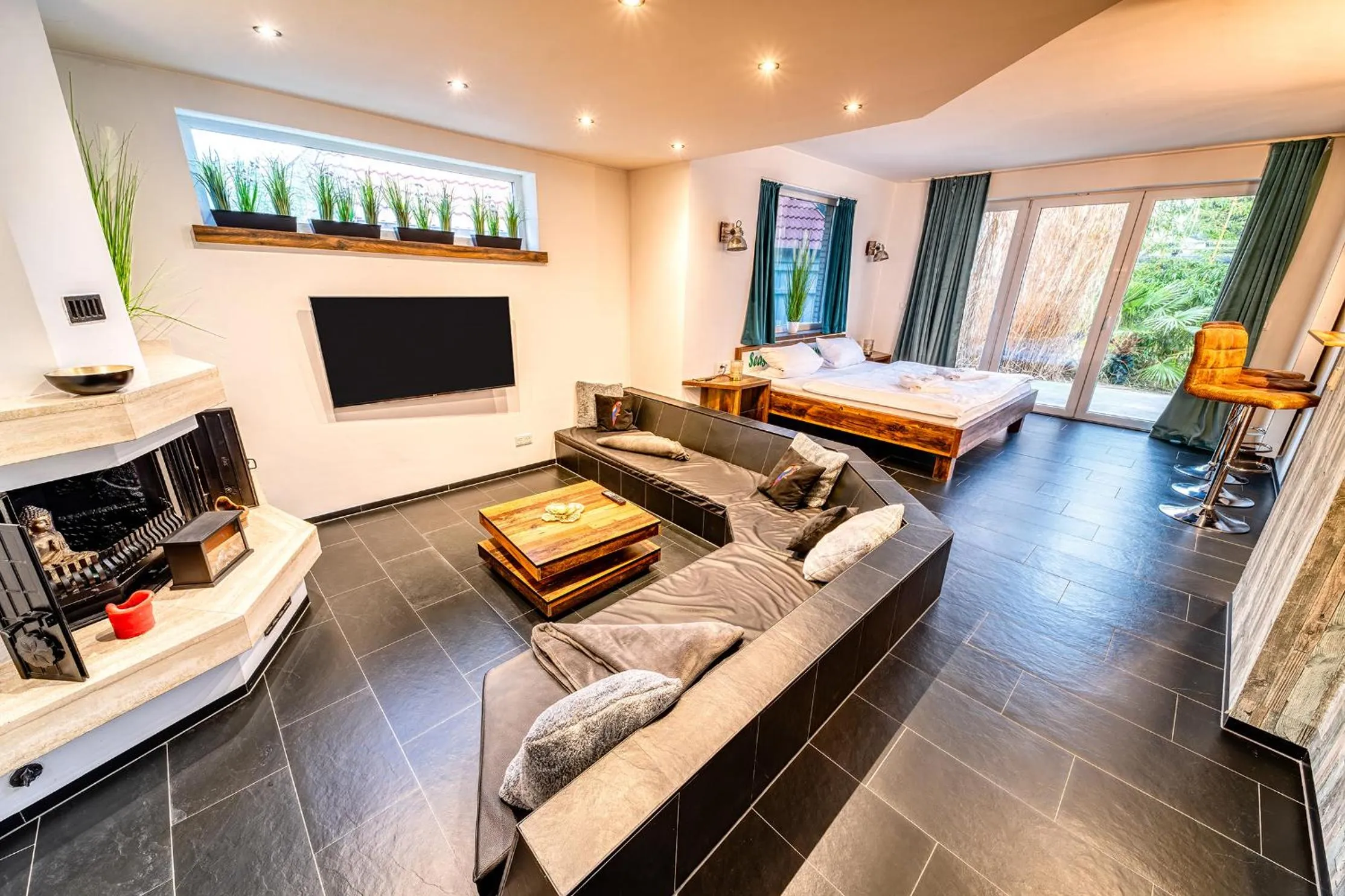 Photo of the whole room in Seaside-Townhouse