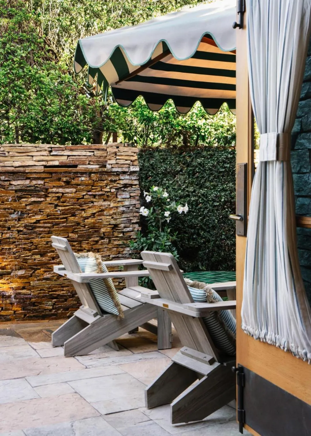 Patio in Le Petit Pali Brentwood