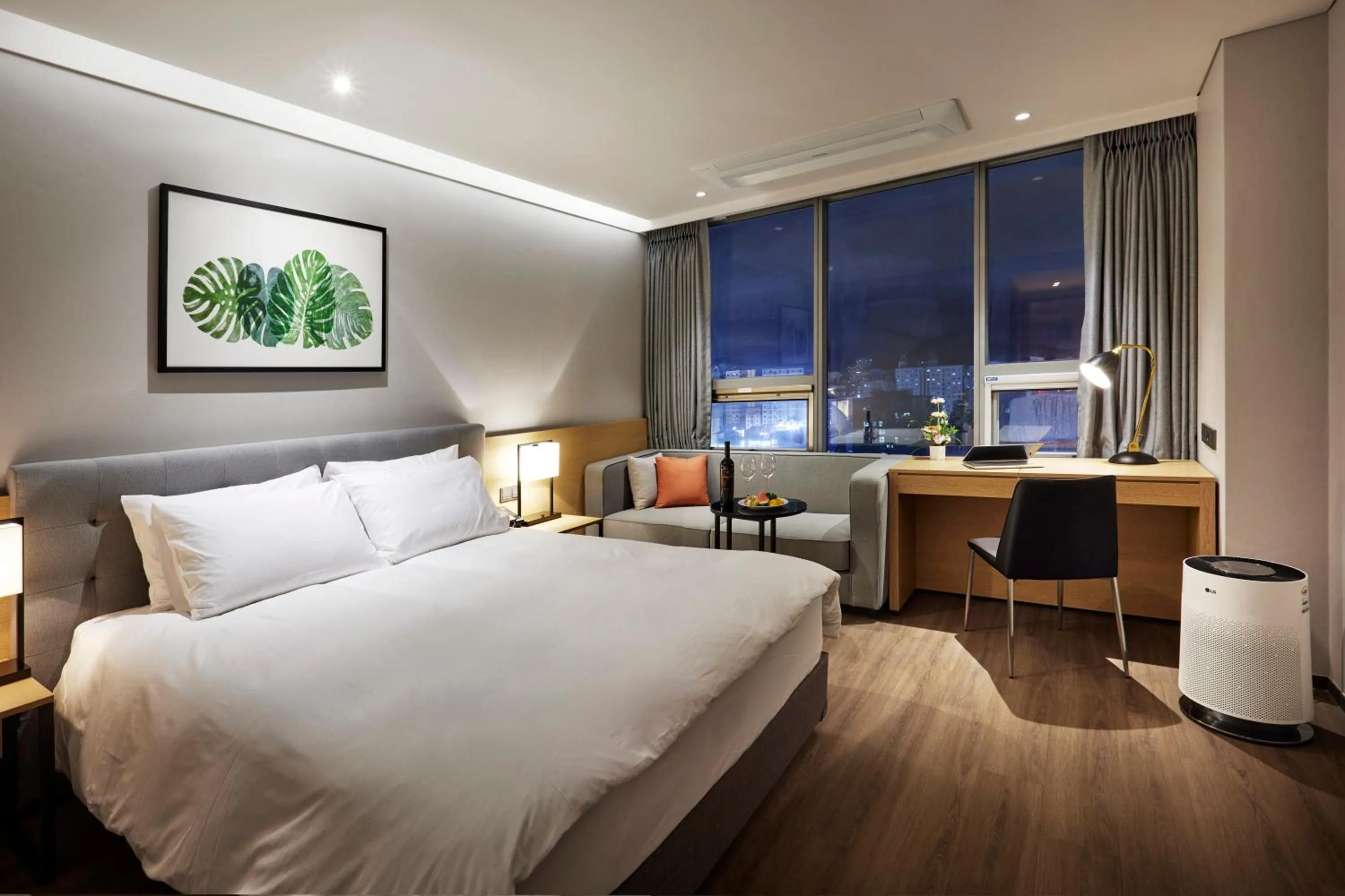 Bed in Hotel Interciti