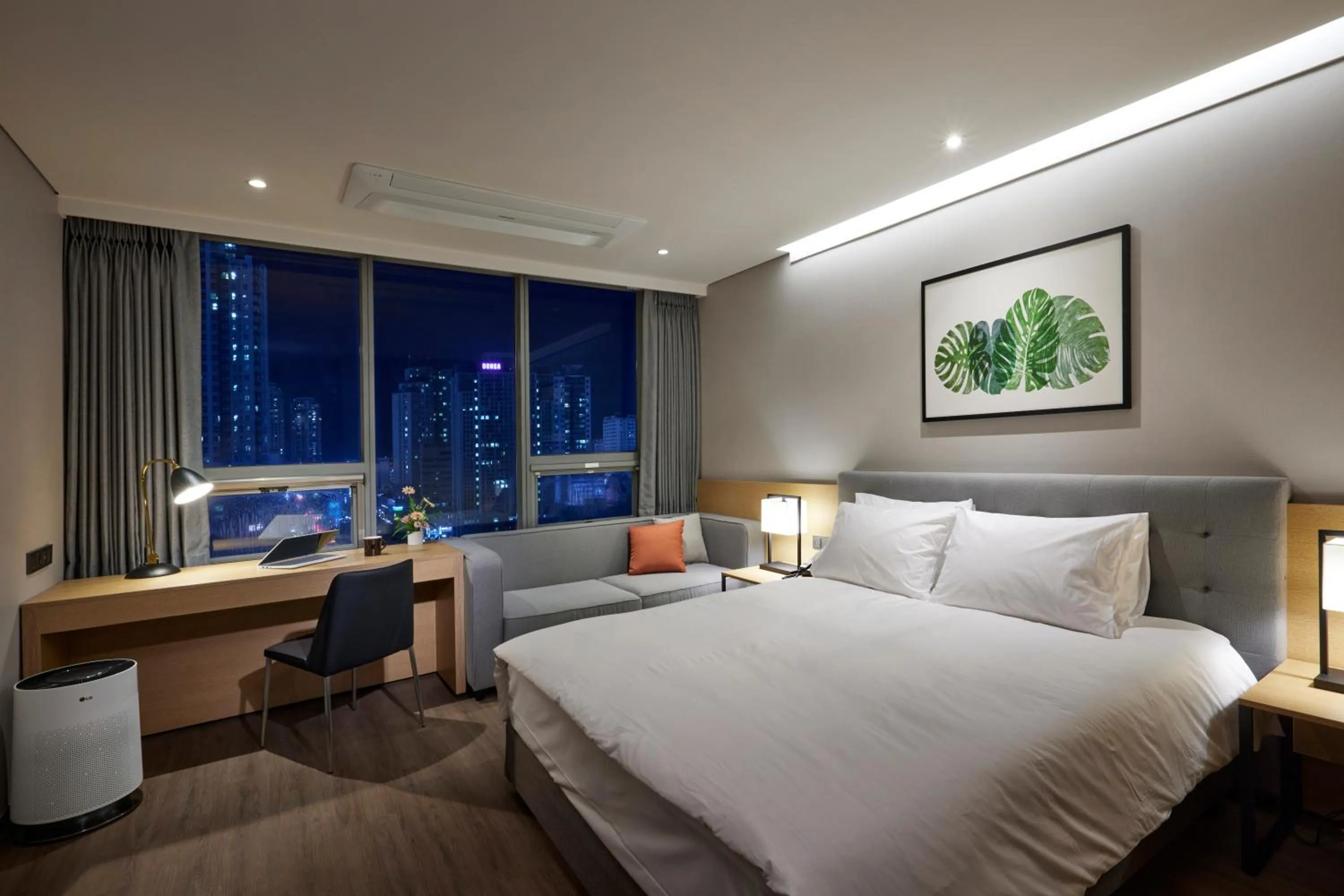 Bed in Hotel Interciti