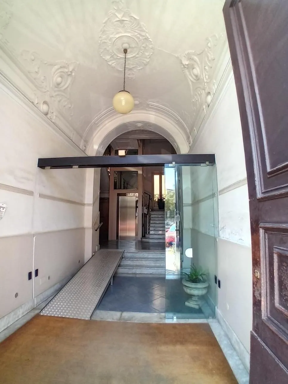 Facade/entrance in B&B Liberty 900