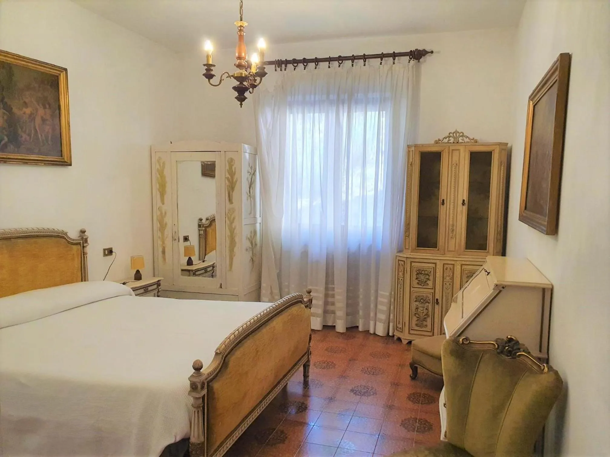 Photo of the whole room in Hotel Madonna di Luciago