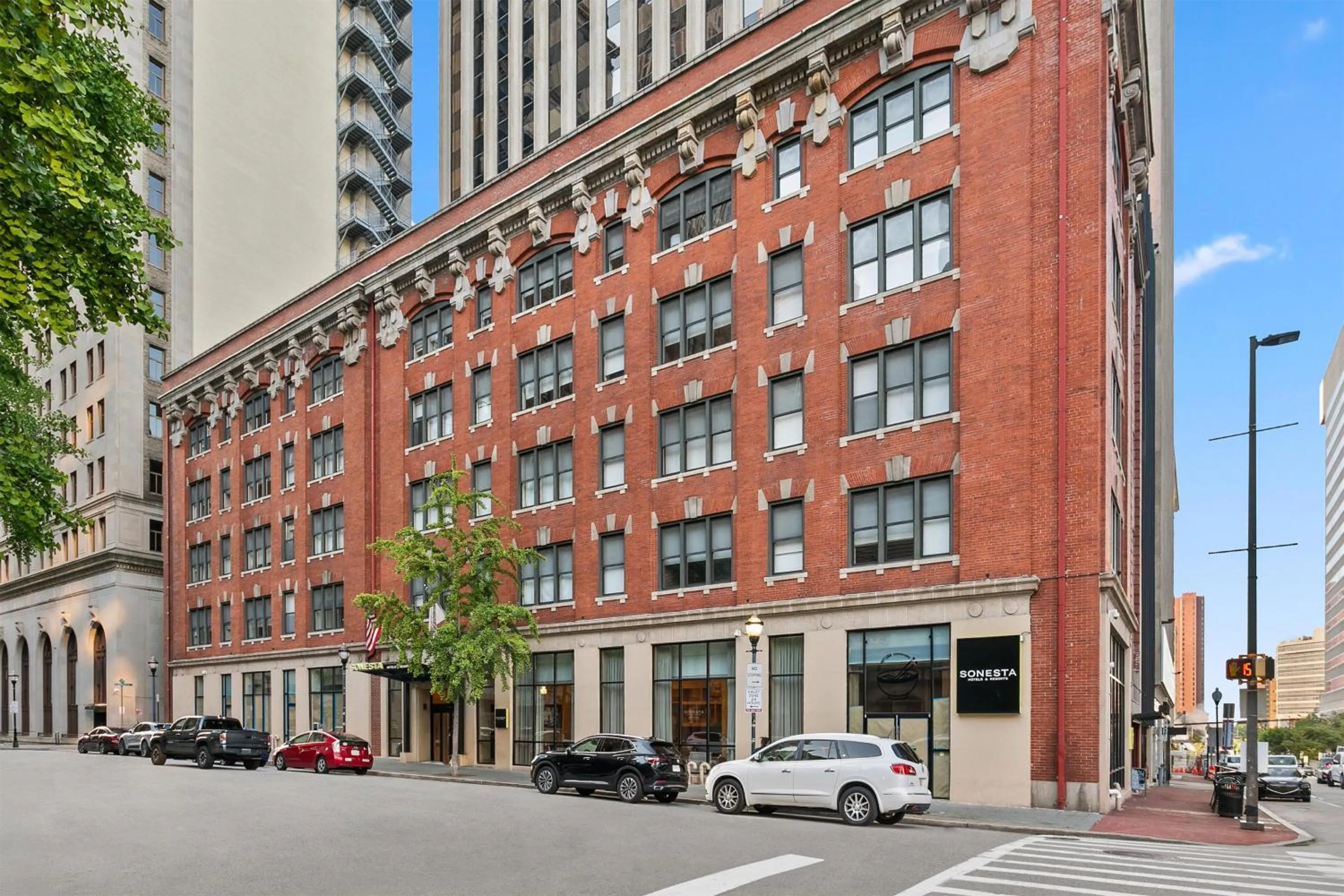 Property building in Sonesta Hotel Baltimore Inner Harbor