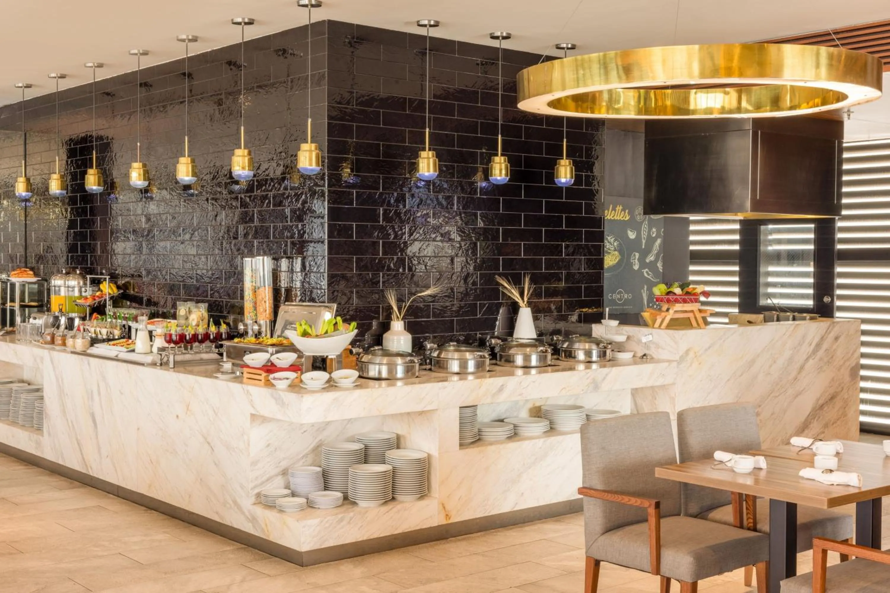 Lounge or bar in Courtyard by Marriott Mexico City Vallejo