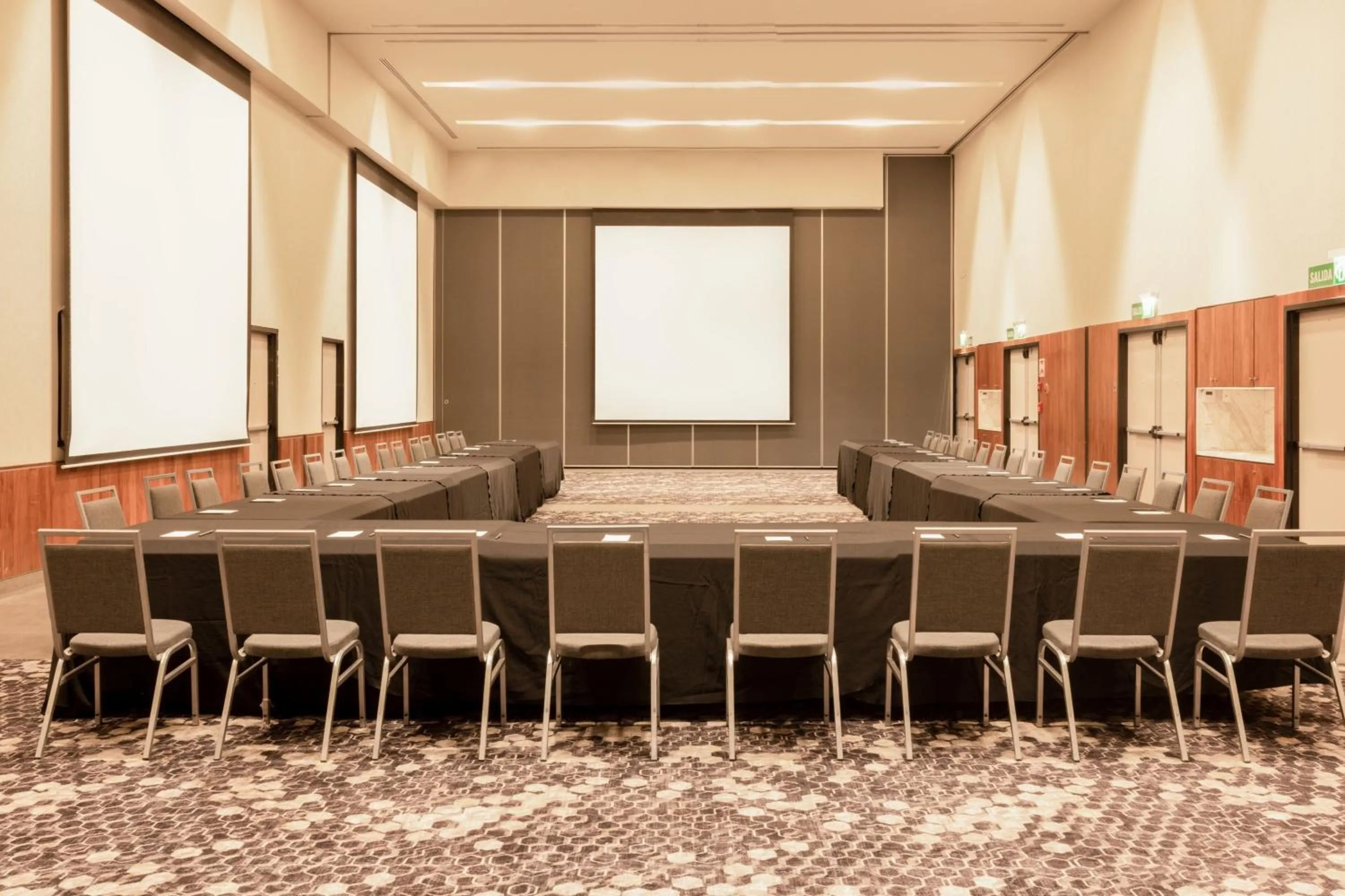 Meeting/conference room in Courtyard by Marriott Mexico City Vallejo