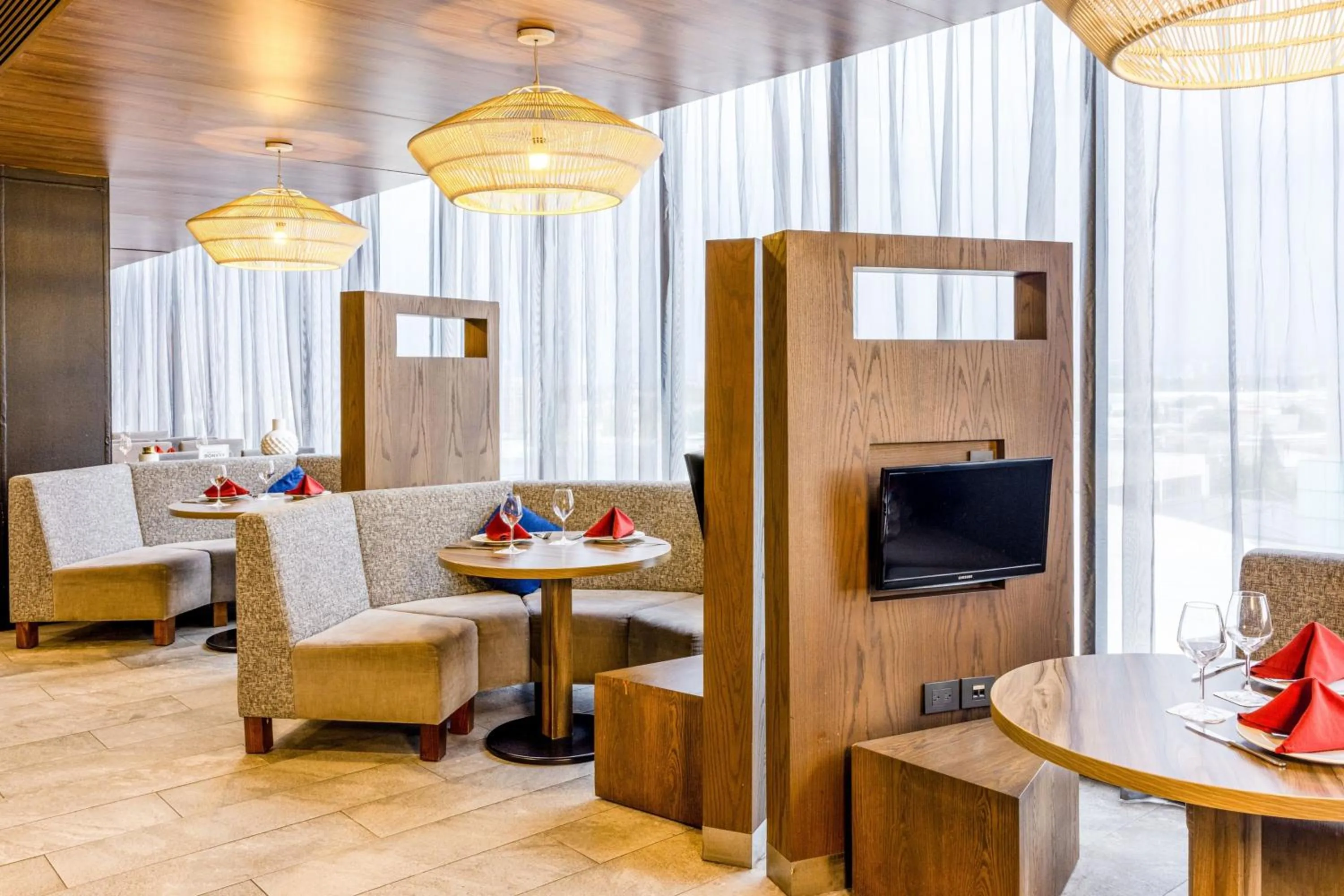 Restaurant/places to eat in Courtyard by Marriott Mexico City Vallejo