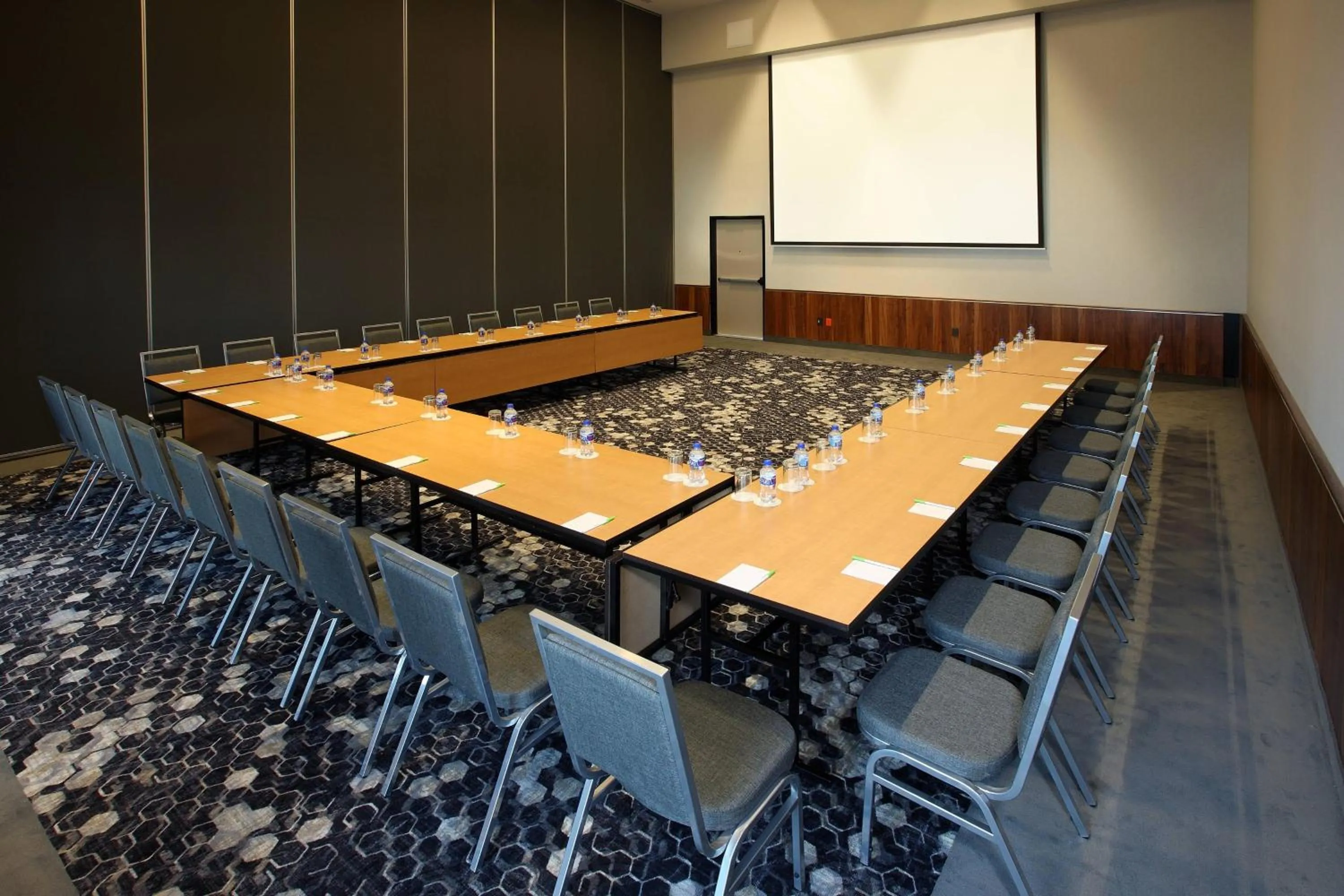 Meeting/conference room in Courtyard by Marriott Mexico City Vallejo