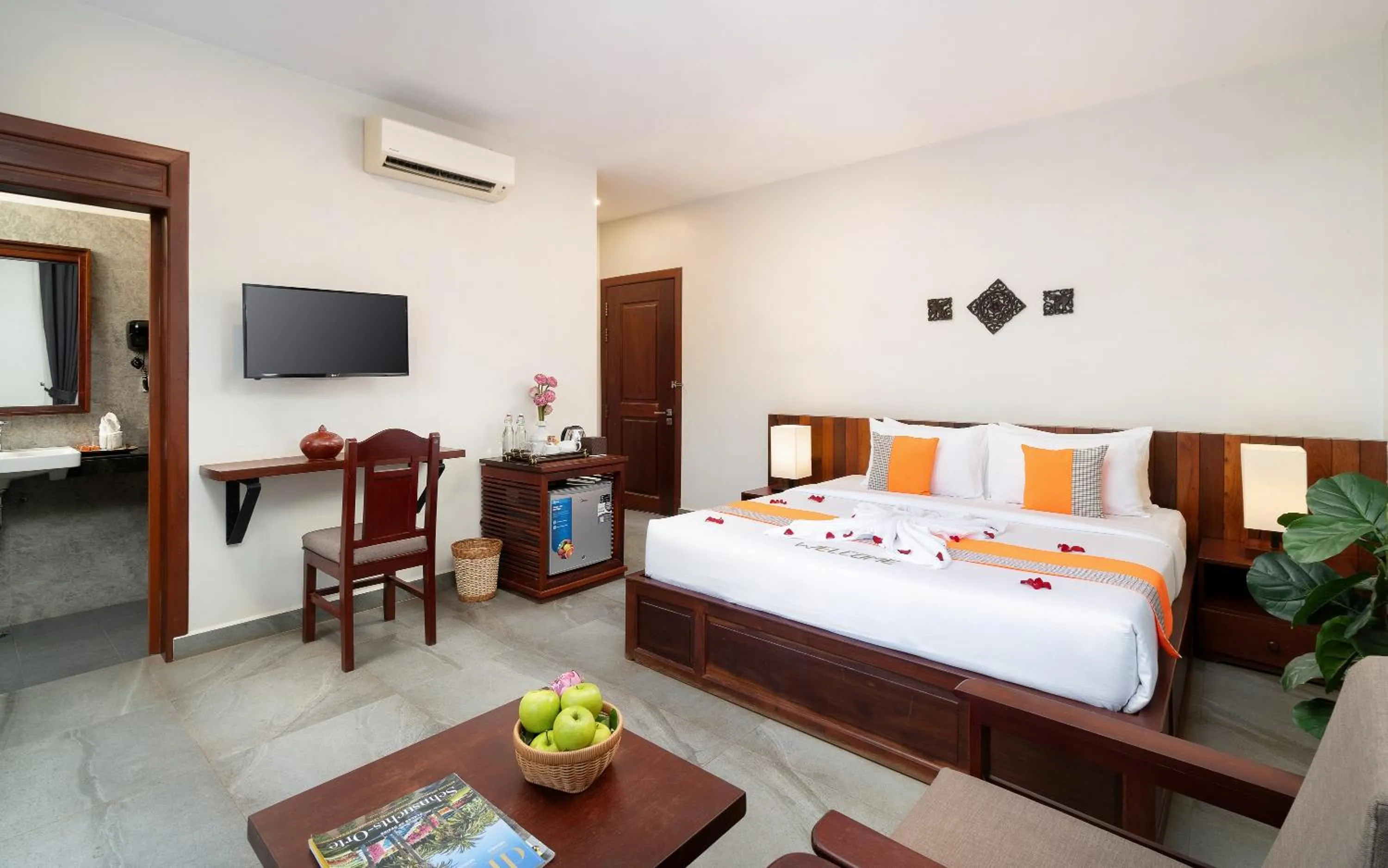 Bed in Indra Angkor Residence