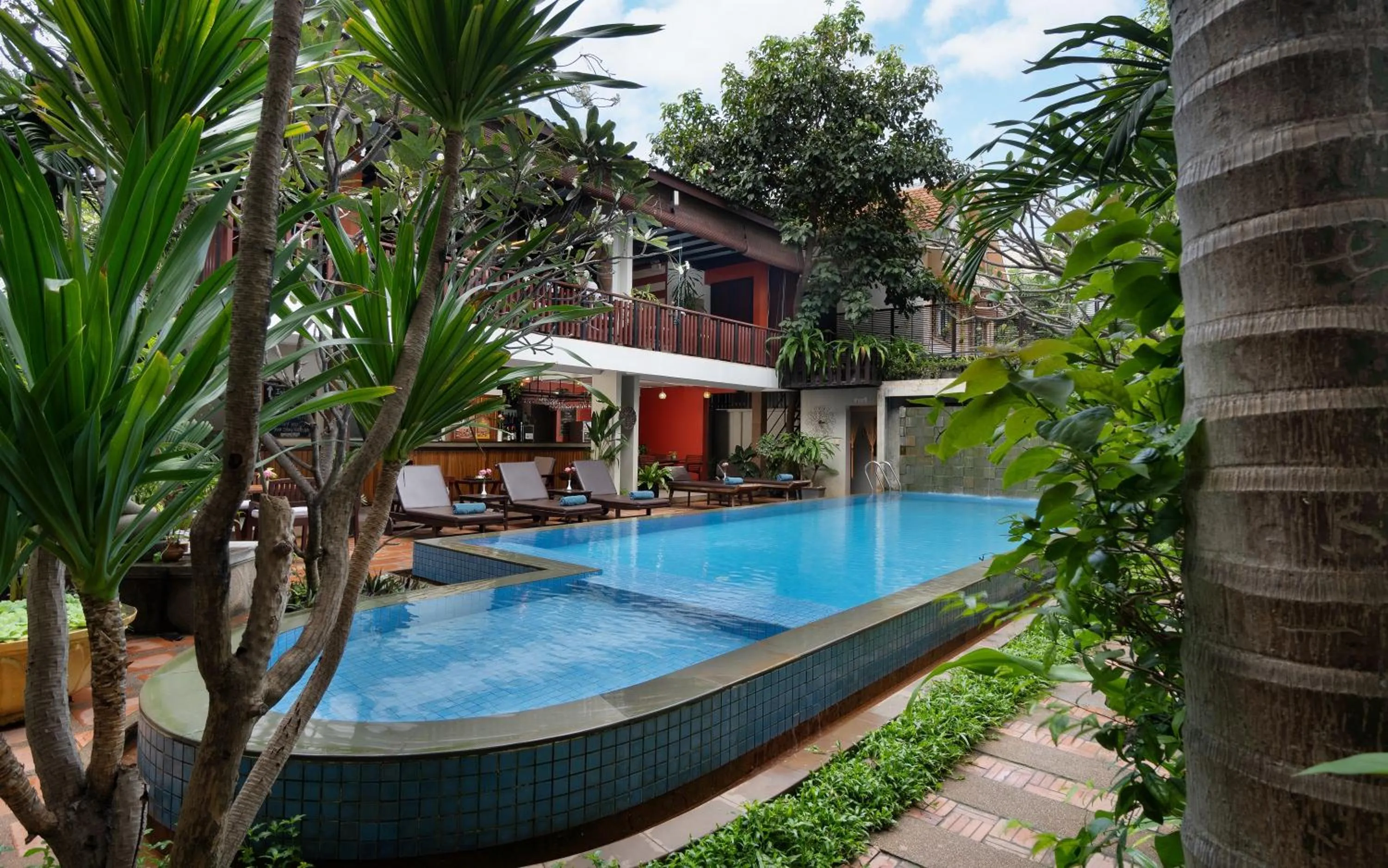 Day in Indra Angkor Residence