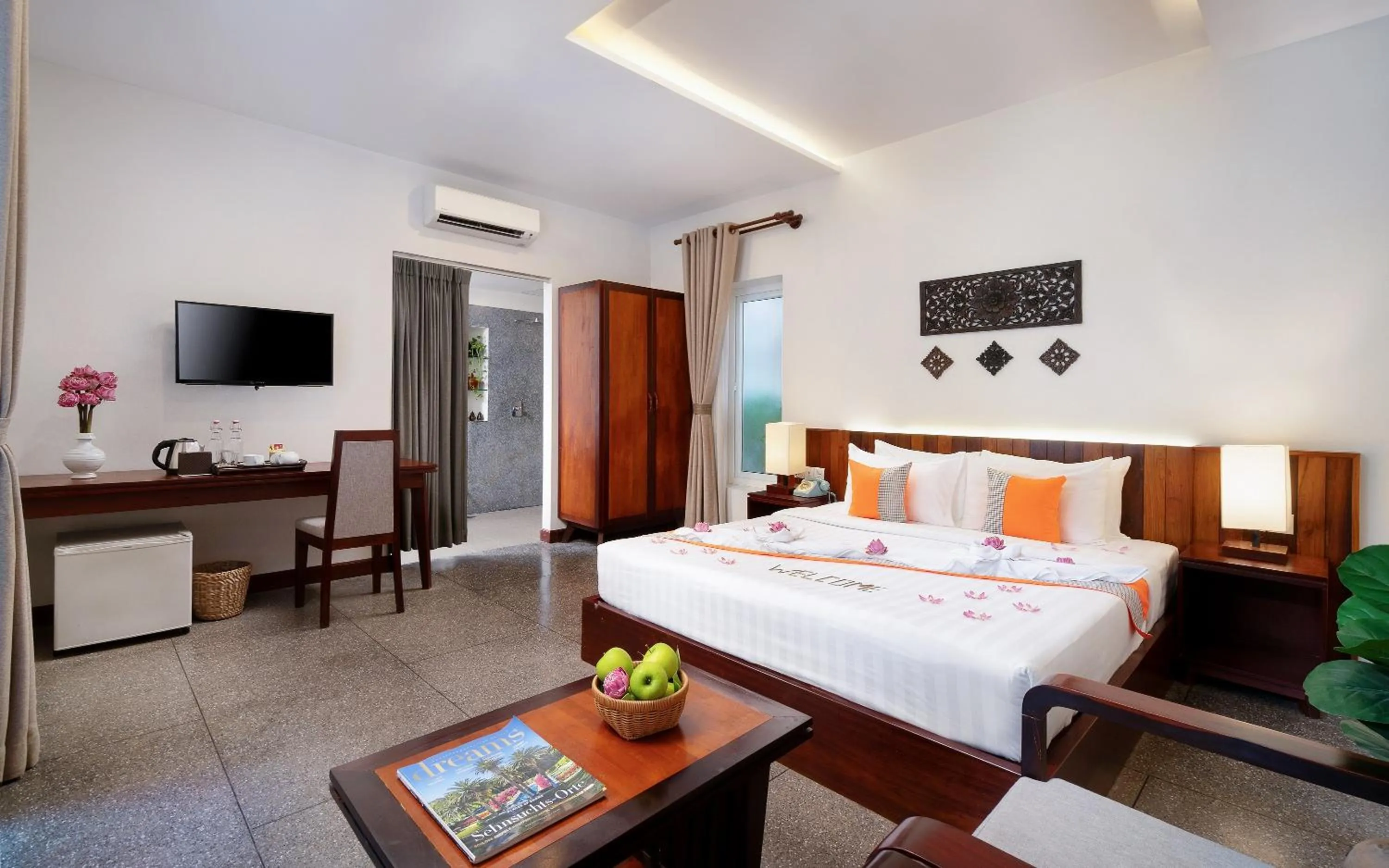 Bed in Indra Angkor Residence